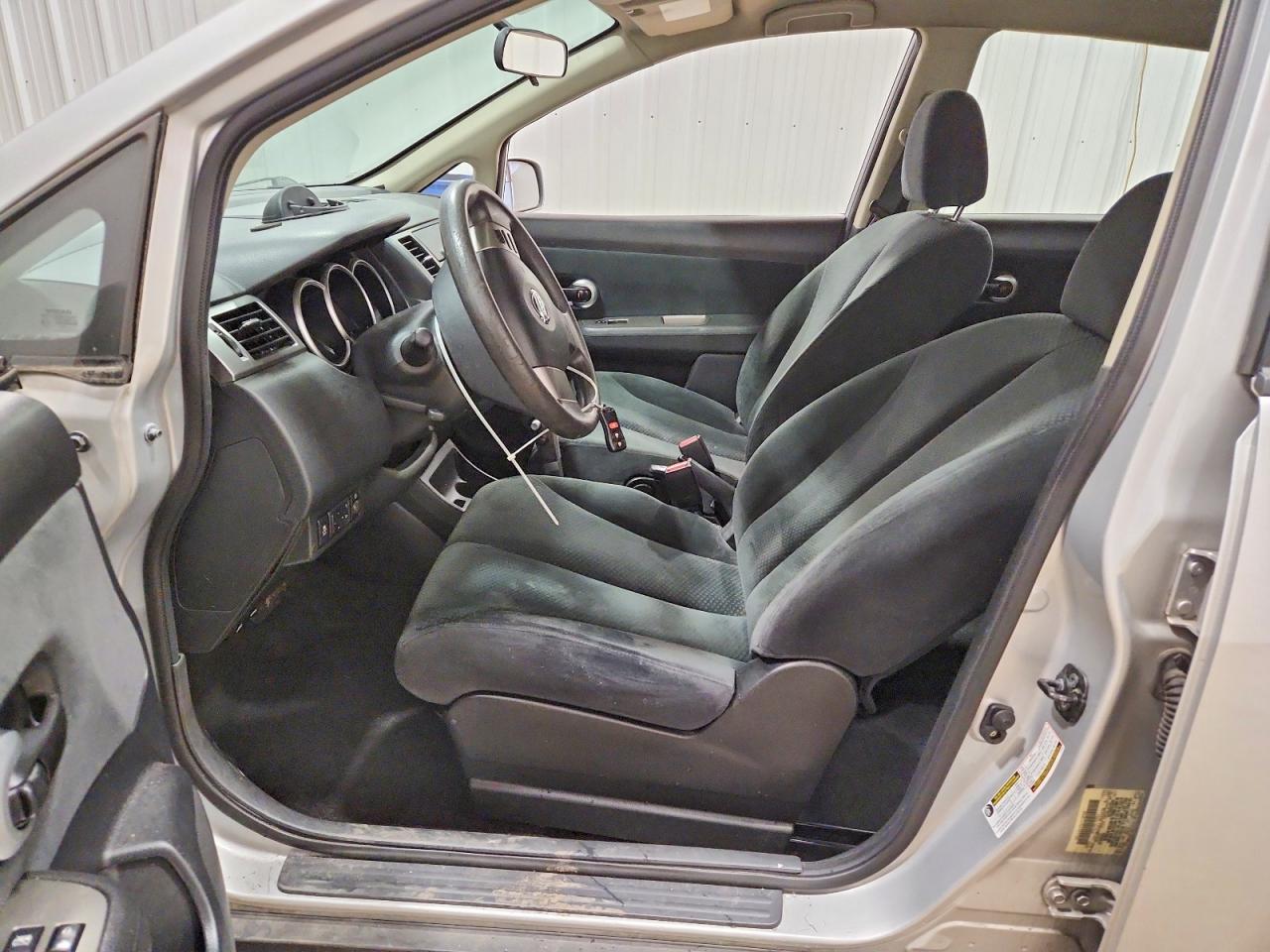 2012 Nissan Versa 1.8 S Silver vin: 3N1BC1CP6CK277301