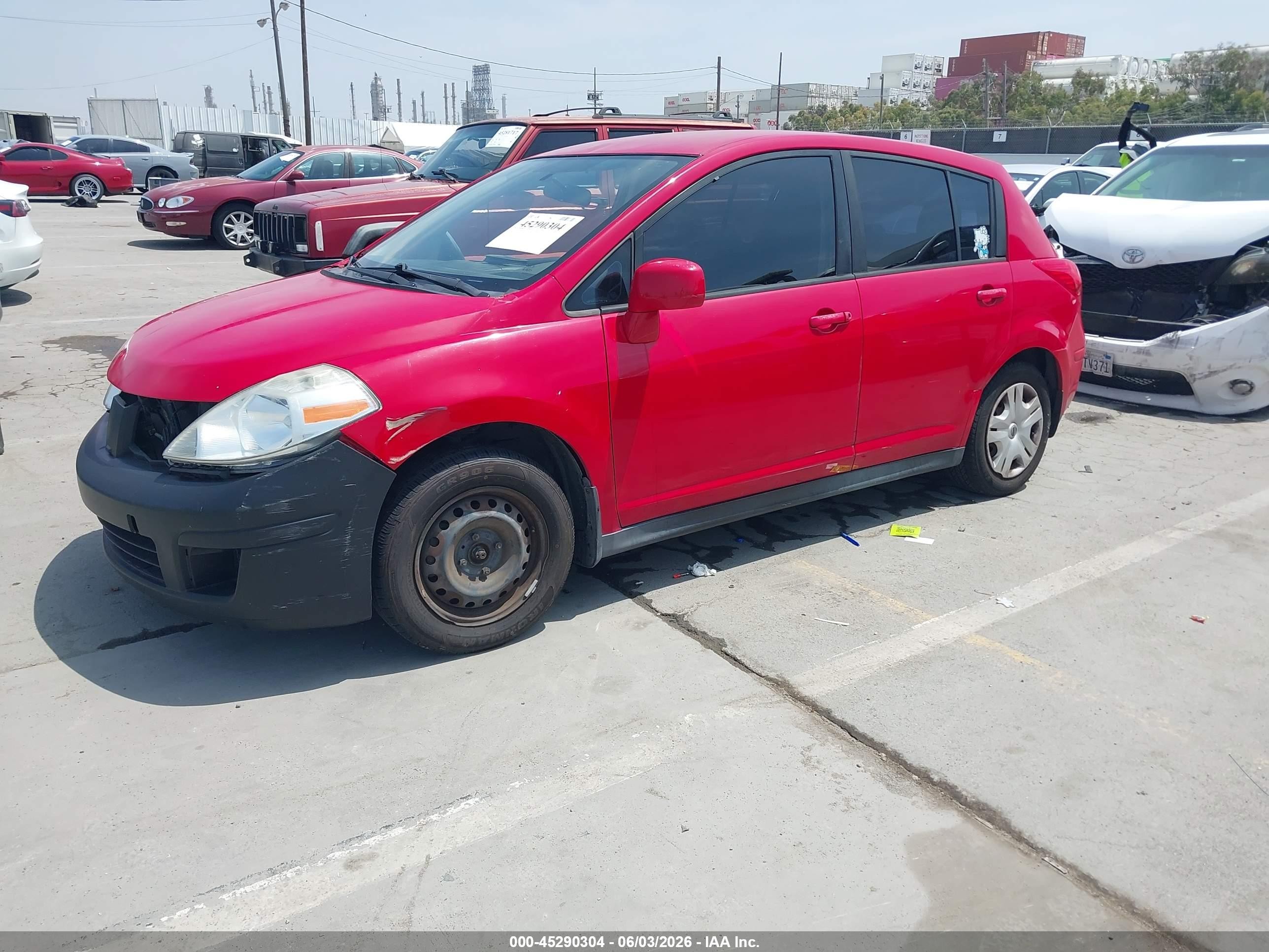 2012 Nissan Versa 1.8 S Red vin: 3N1BC1CP6CK286676
