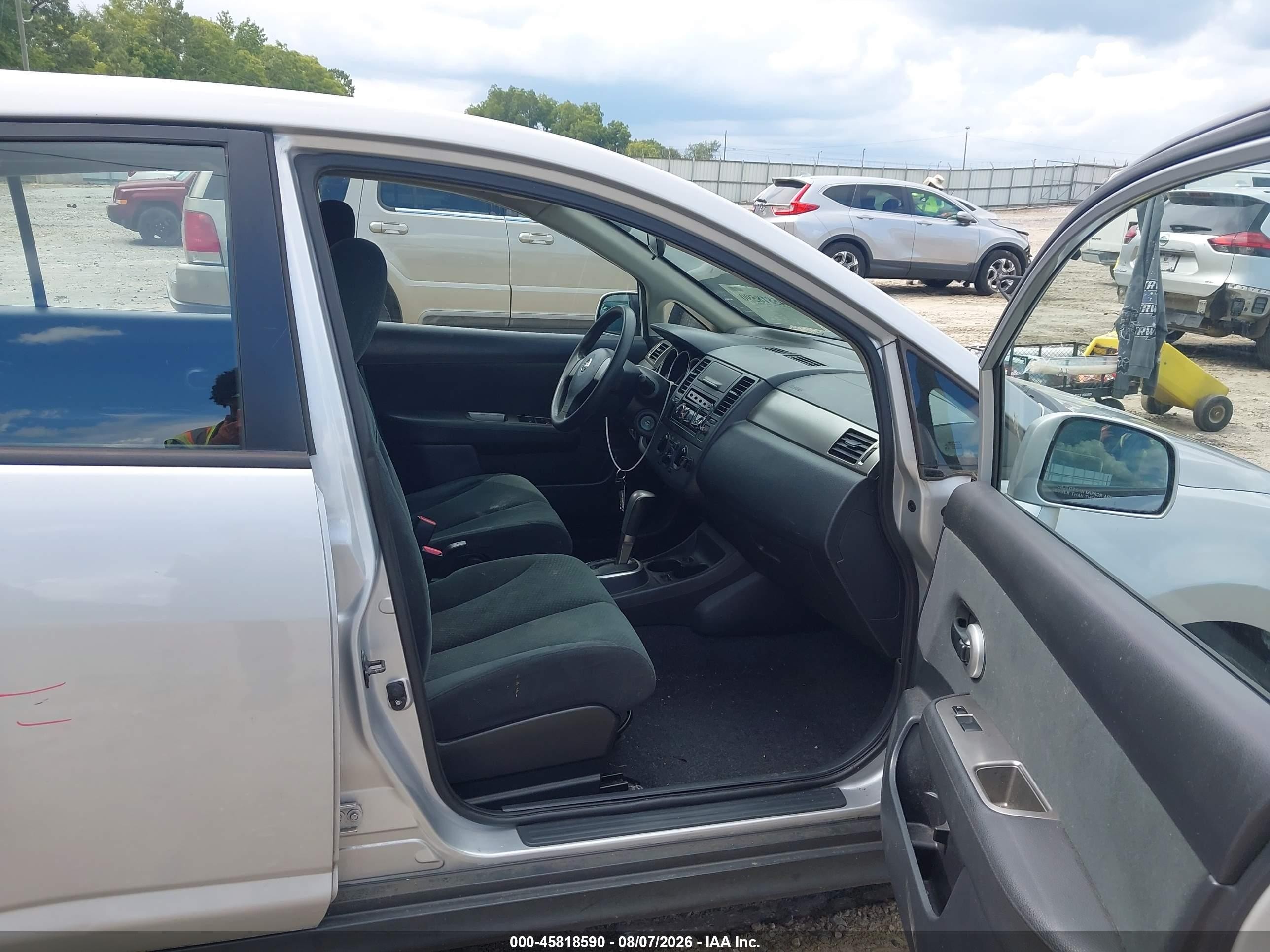2012 Nissan Versa 1.8 S Серебряный vin: 3N1BC1CP6CK814443
