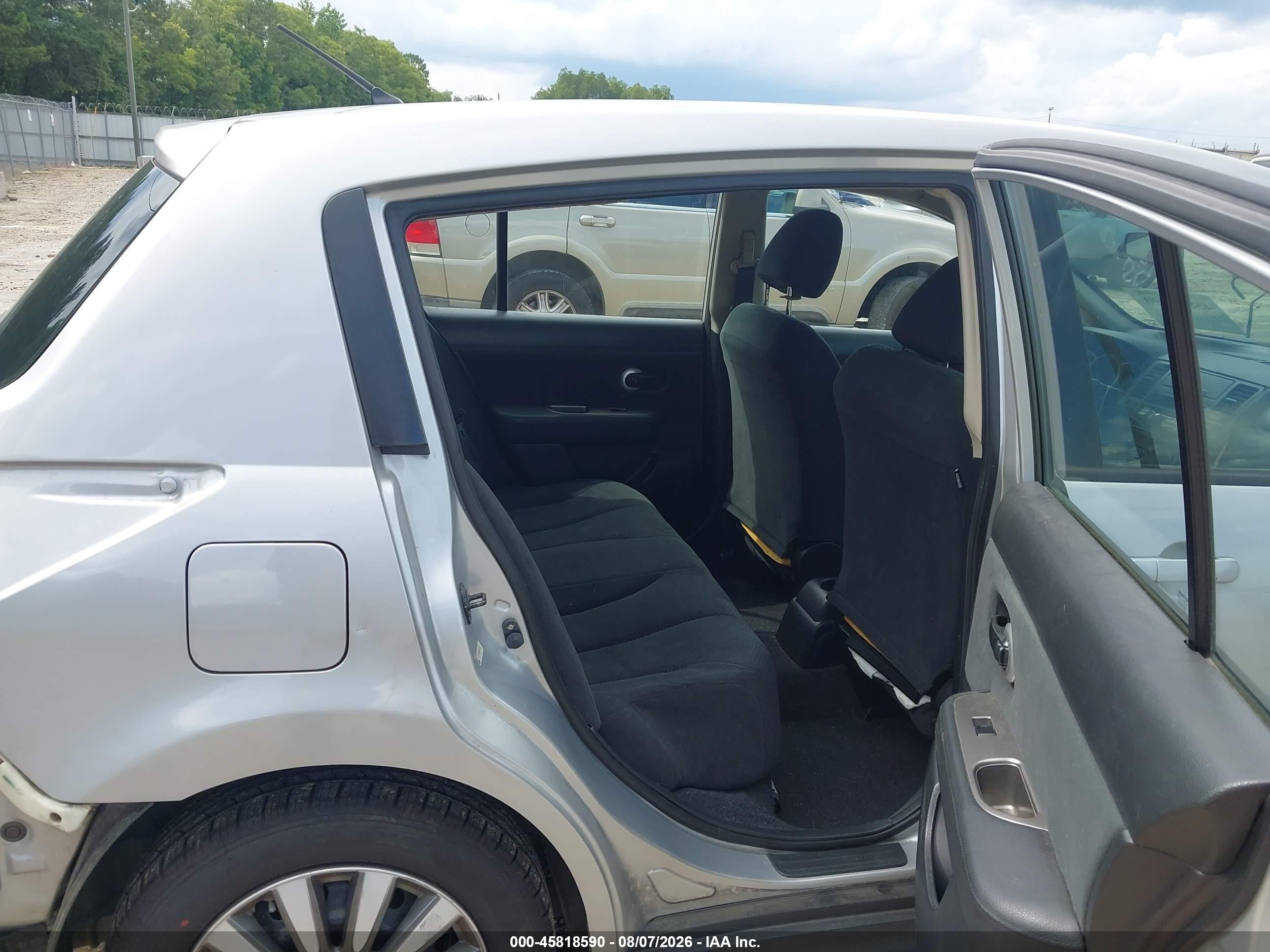 2012 Nissan Versa 1.8 S Серебряный vin: 3N1BC1CP6CK814443