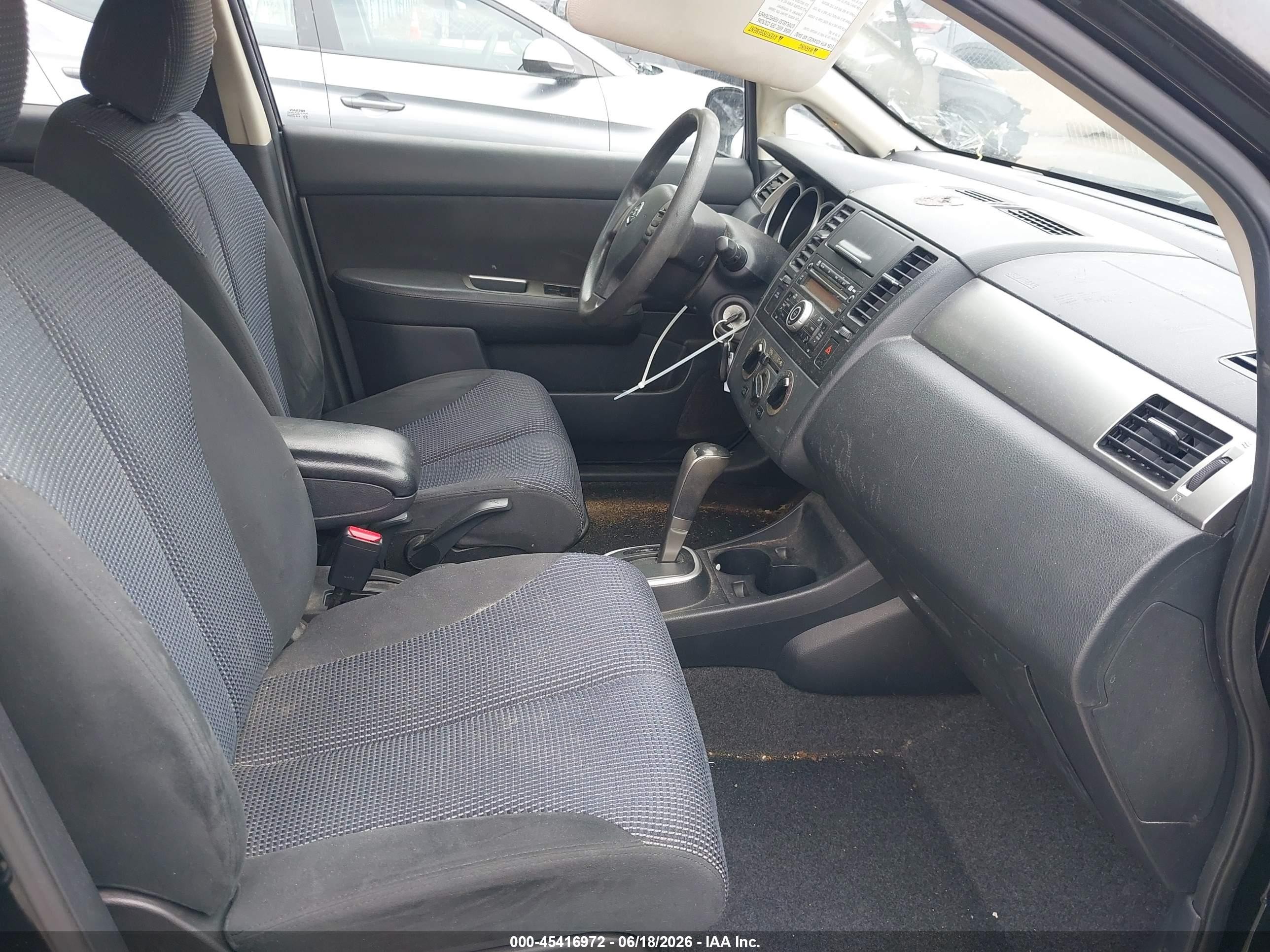 2010 Nissan Versa 1.8sl Black vin: 3N1BC1CP7AL376314