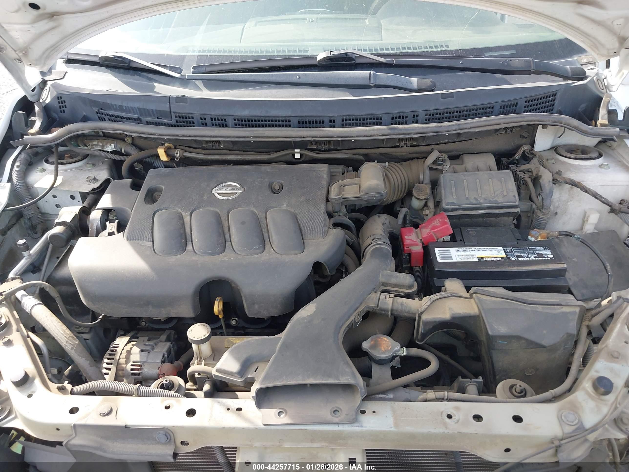 2010 Nissan Versa 1.8s Белый vin: 3N1BC1CP7AL380198