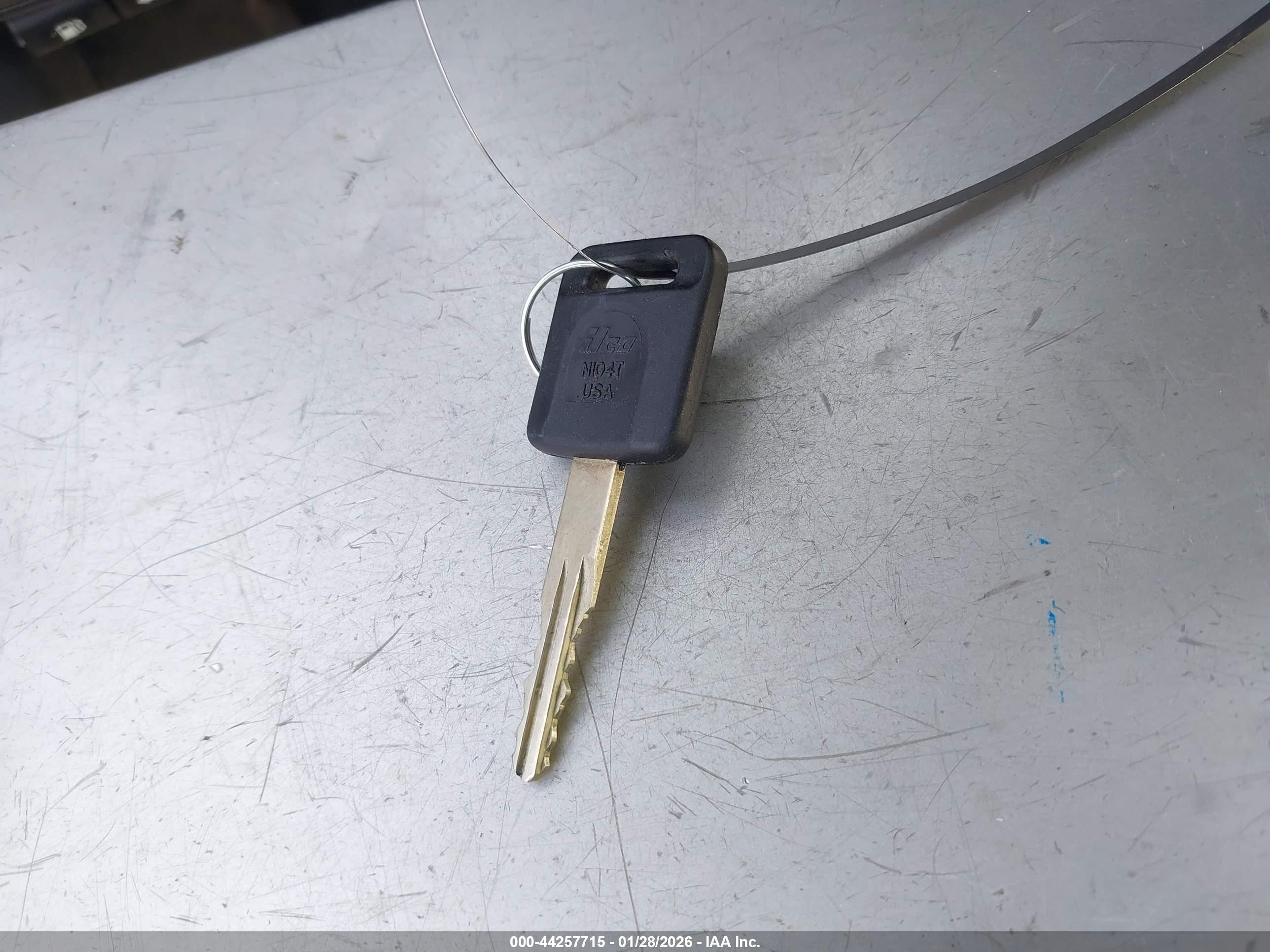 2010 Nissan Versa 1.8s Белый vin: 3N1BC1CP7AL380198