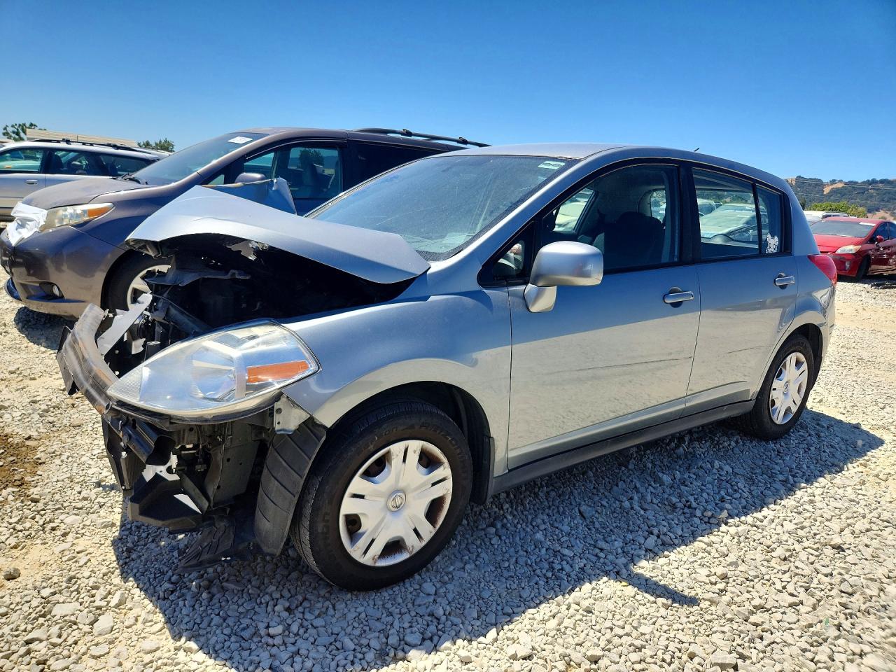 2010 Nissan Versa 1.8 S Silver vin: 3N1BC1CP7AL414978