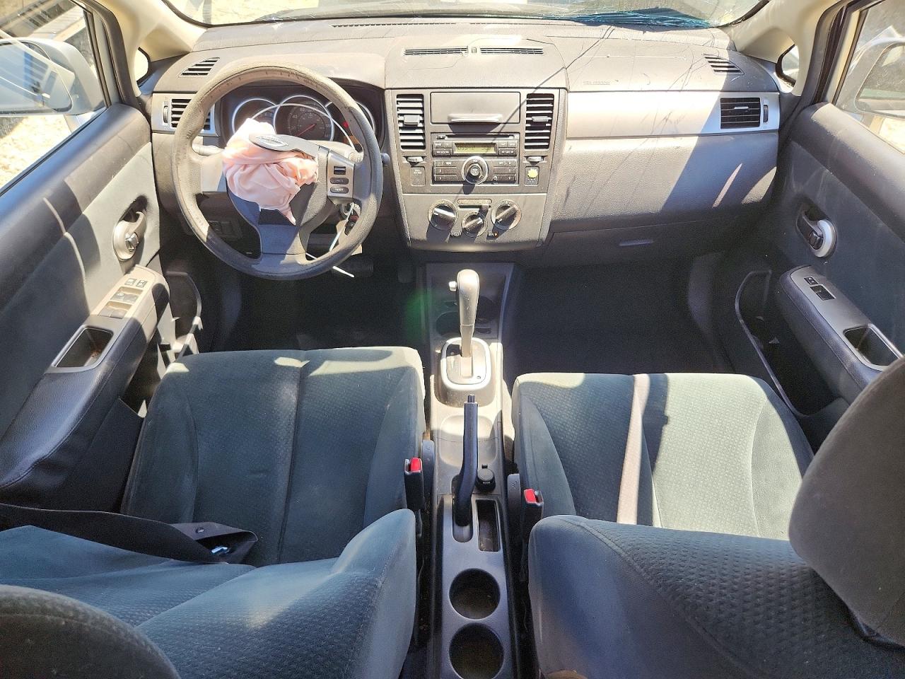 2010 Nissan Versa 1.8 S Silver vin: 3N1BC1CP7AL414978