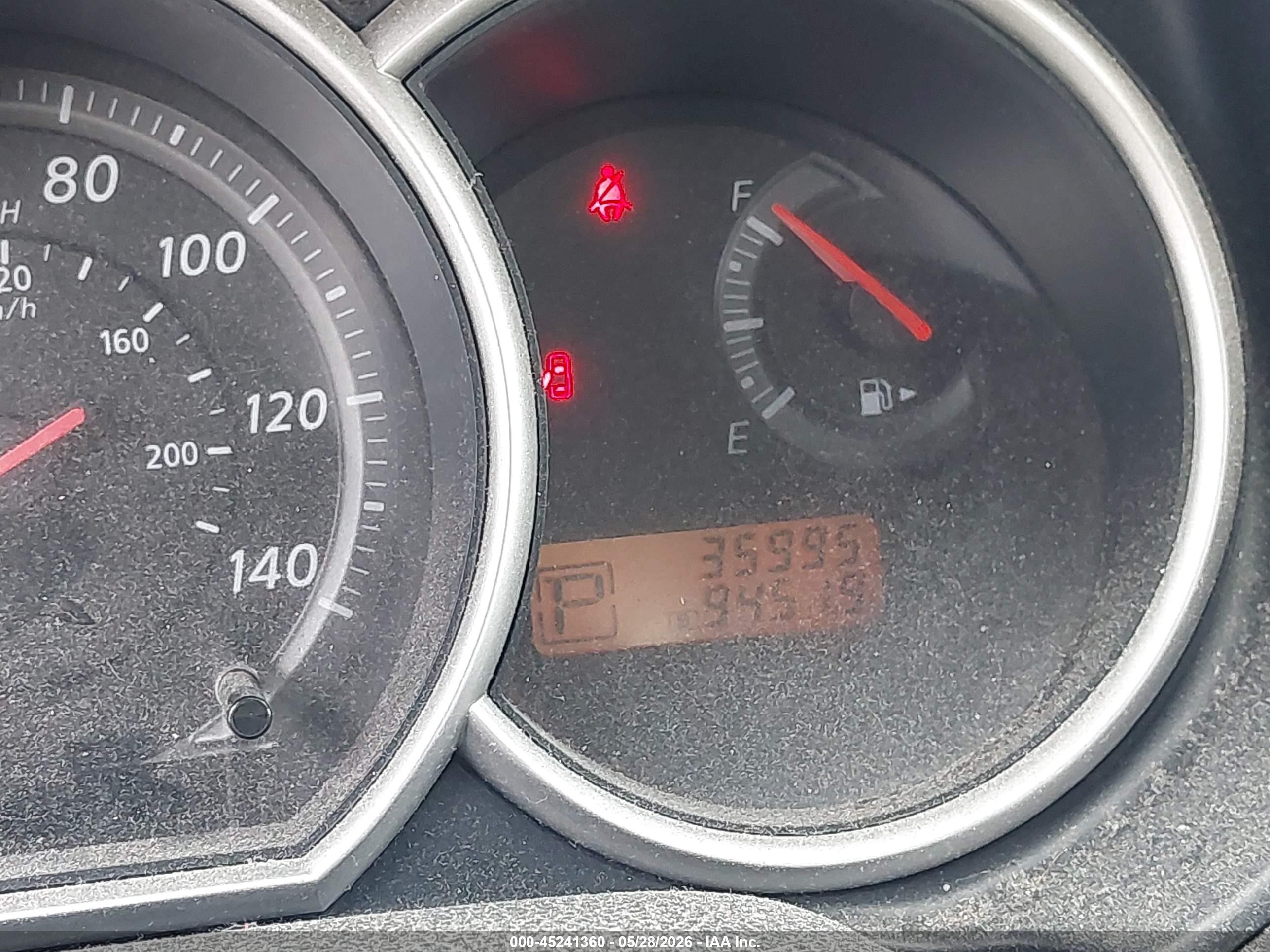 2010 Nissan Versa 1.8s Белый vin: 3N1BC1CP7AL438875