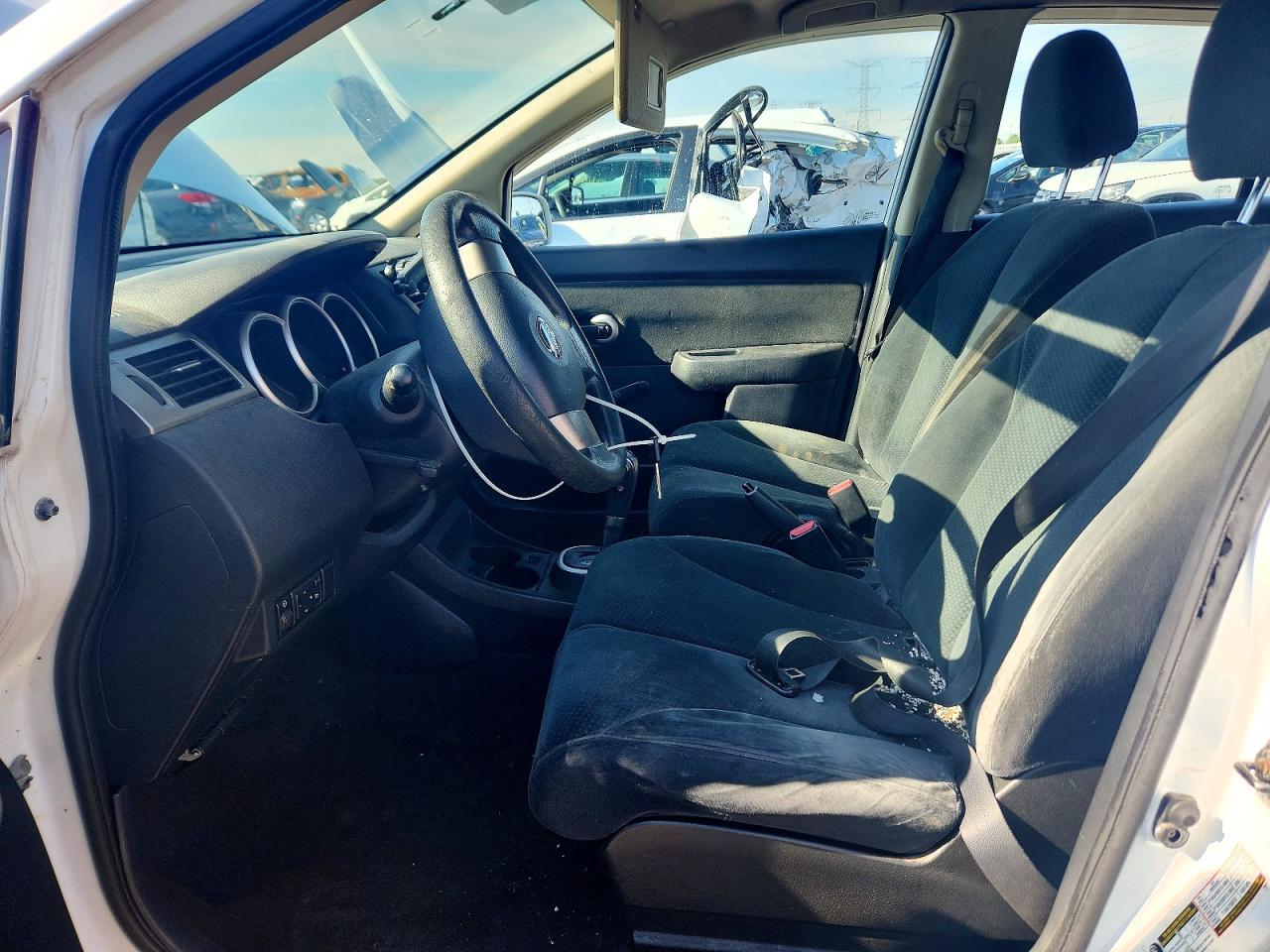2010 Nissan Versa 1.8 S White vin: 3N1BC1CP7AL456759