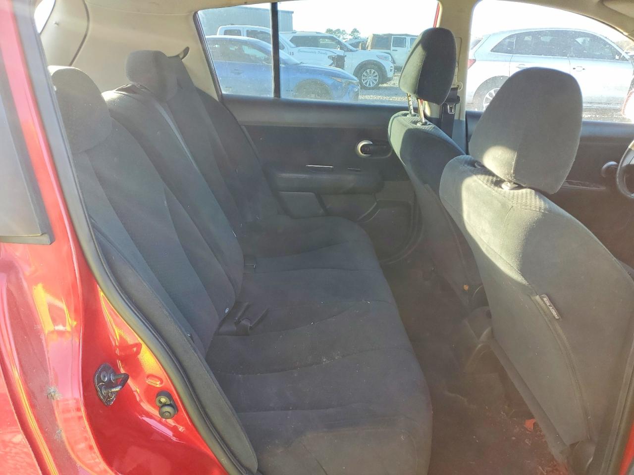2010 Nissan Versa S Red vin: 3N1BC1CP7AL463369