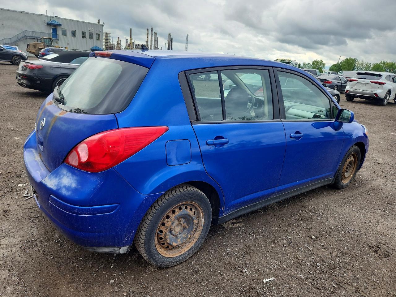 2011 Nissan Versa 1.8 S Blue vin: 3N1BC1CP7BL465723