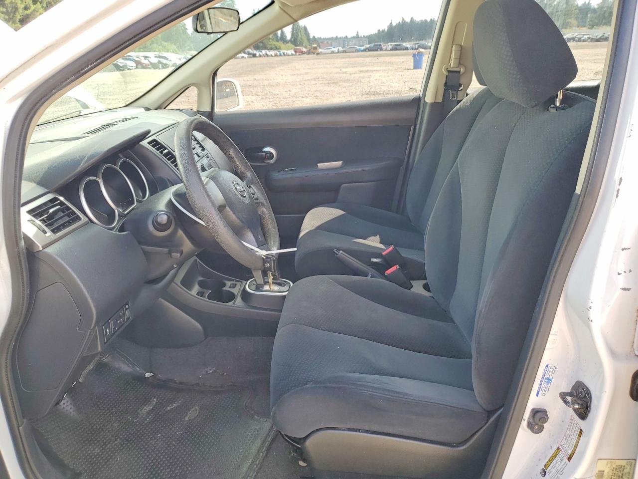 2011 Nissan Versa S/sl Белый vin: 3N1BC1CP7BL498950