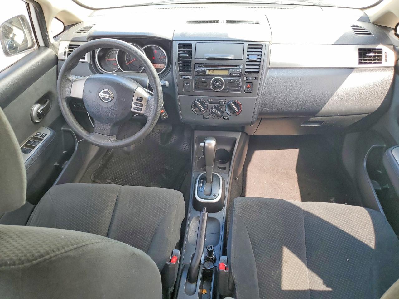 2011 Nissan Versa S/sl Белый vin: 3N1BC1CP7BL498950
