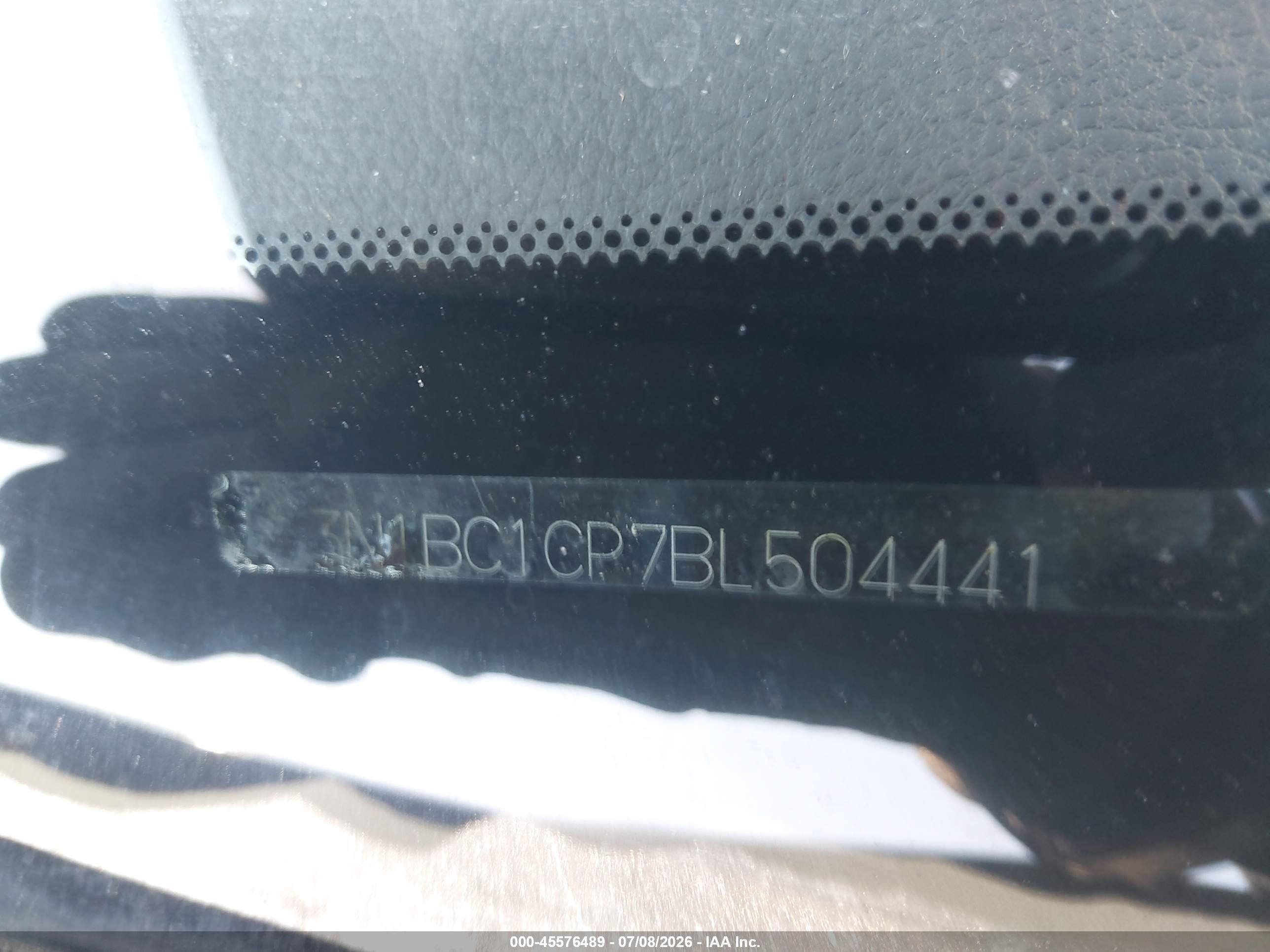 2011 Nissan Versa 1.8s Серый vin: 3N1BC1CP7BL504441