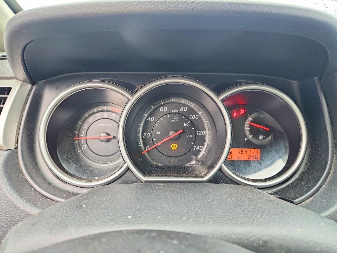 2011 Nissan Versa 1.8 S Silver vin: 3N1BC1CP7BL504911