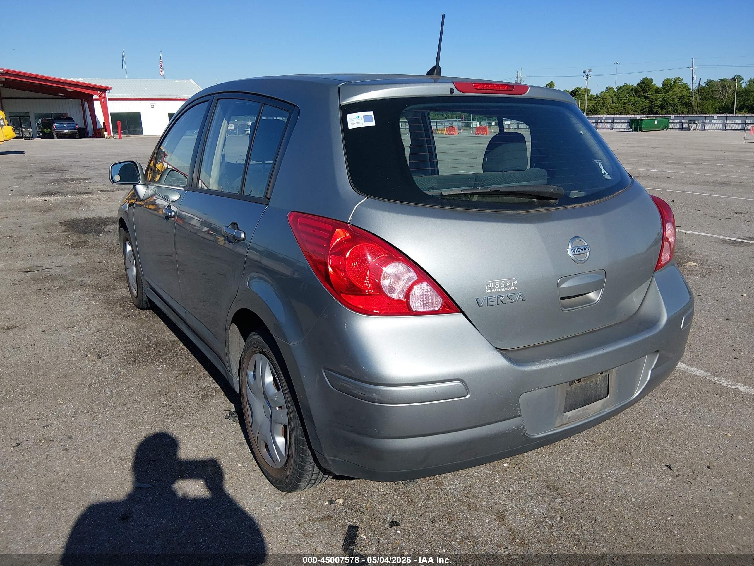 2011 Nissan Versa 1.8s Gray vin: 3N1BC1CP7BL517819