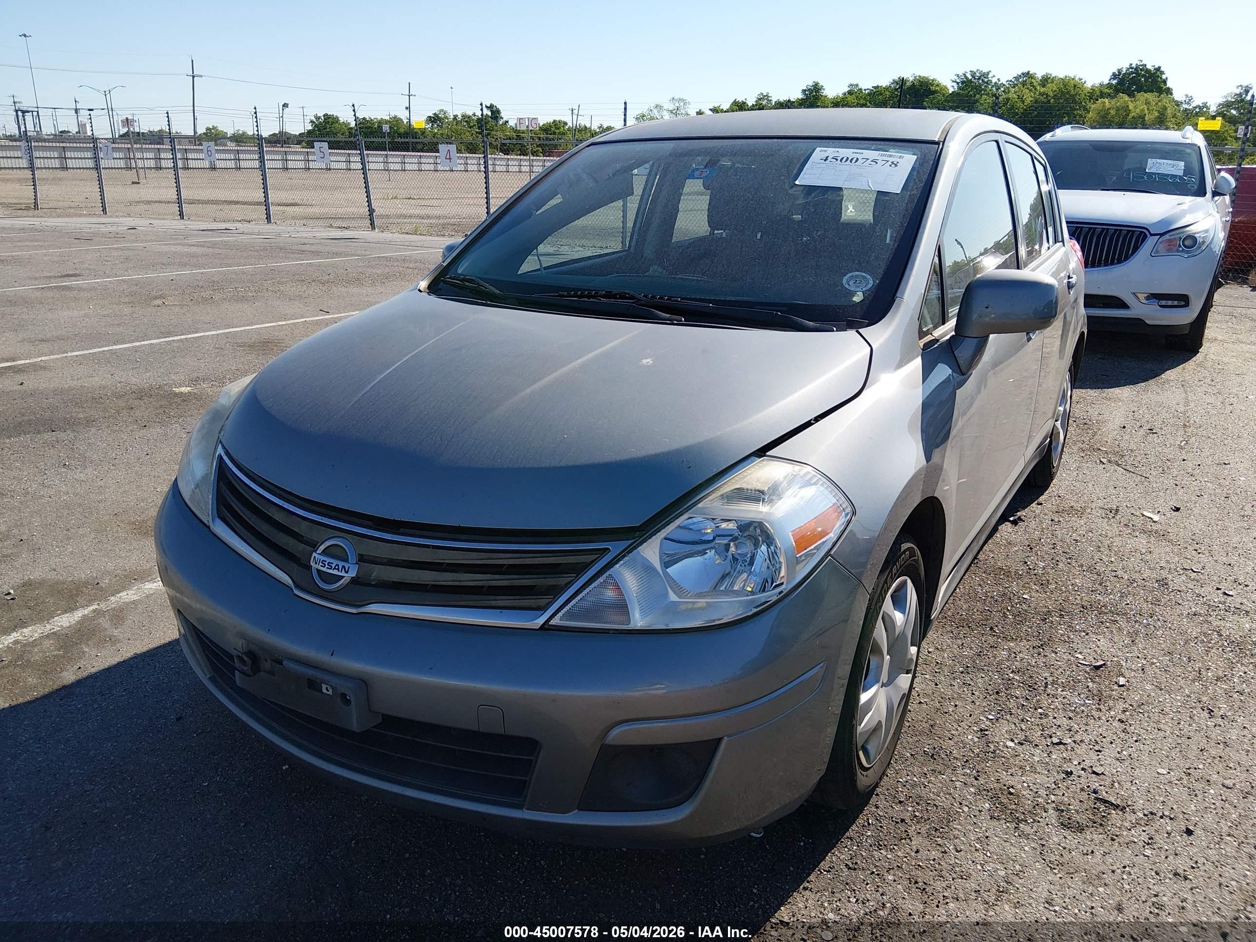 2011 Nissan Versa 1.8s Gray vin: 3N1BC1CP7BL517819
