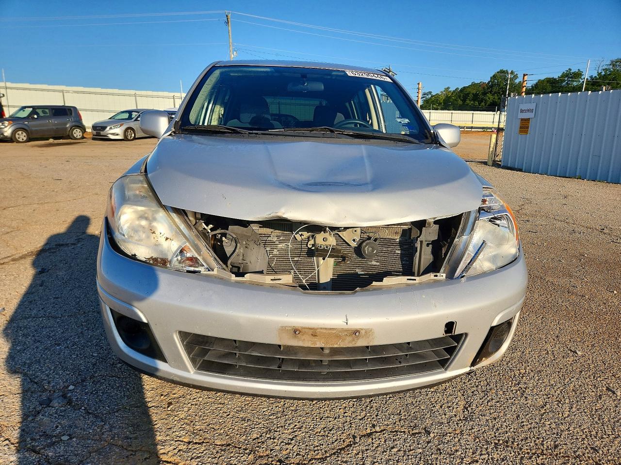 2012 Nissan Versa 1.8 S Серебряный vin: 3N1BC1CP7CK245070
