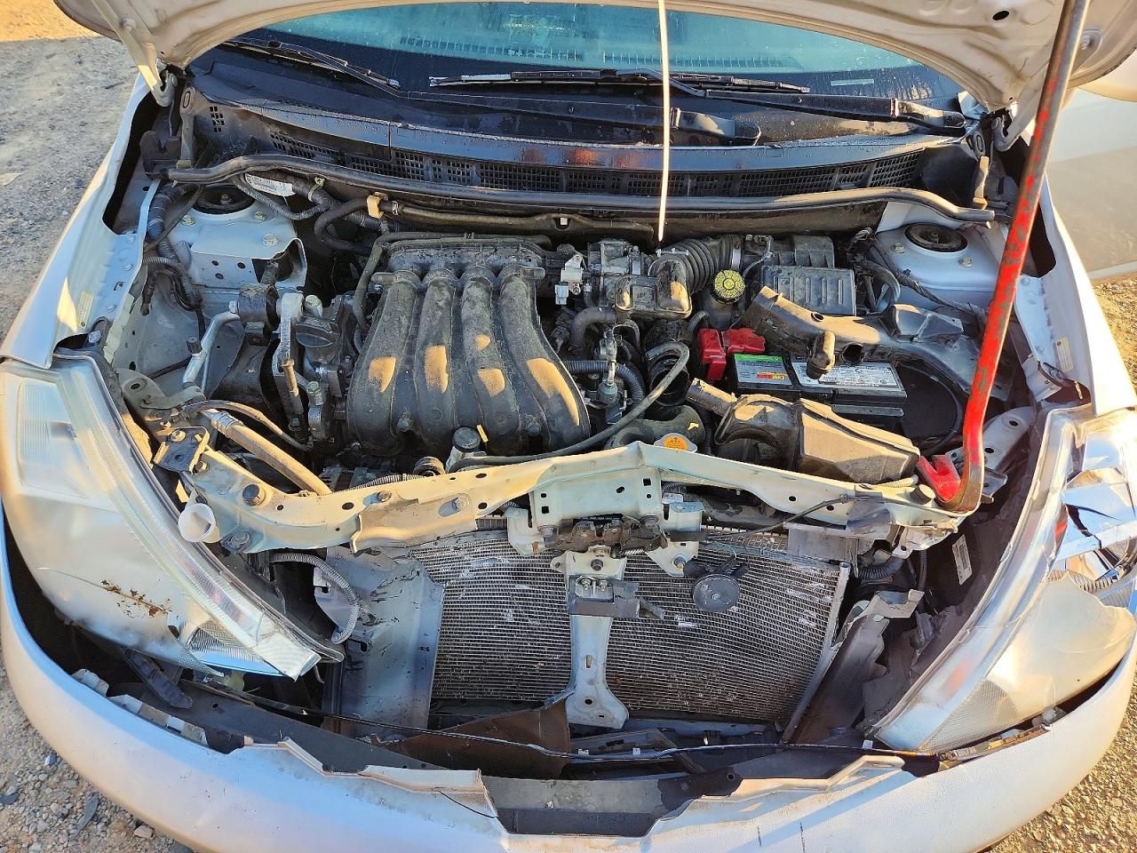 2012 Nissan Versa 1.8 S Серебряный vin: 3N1BC1CP7CK245070