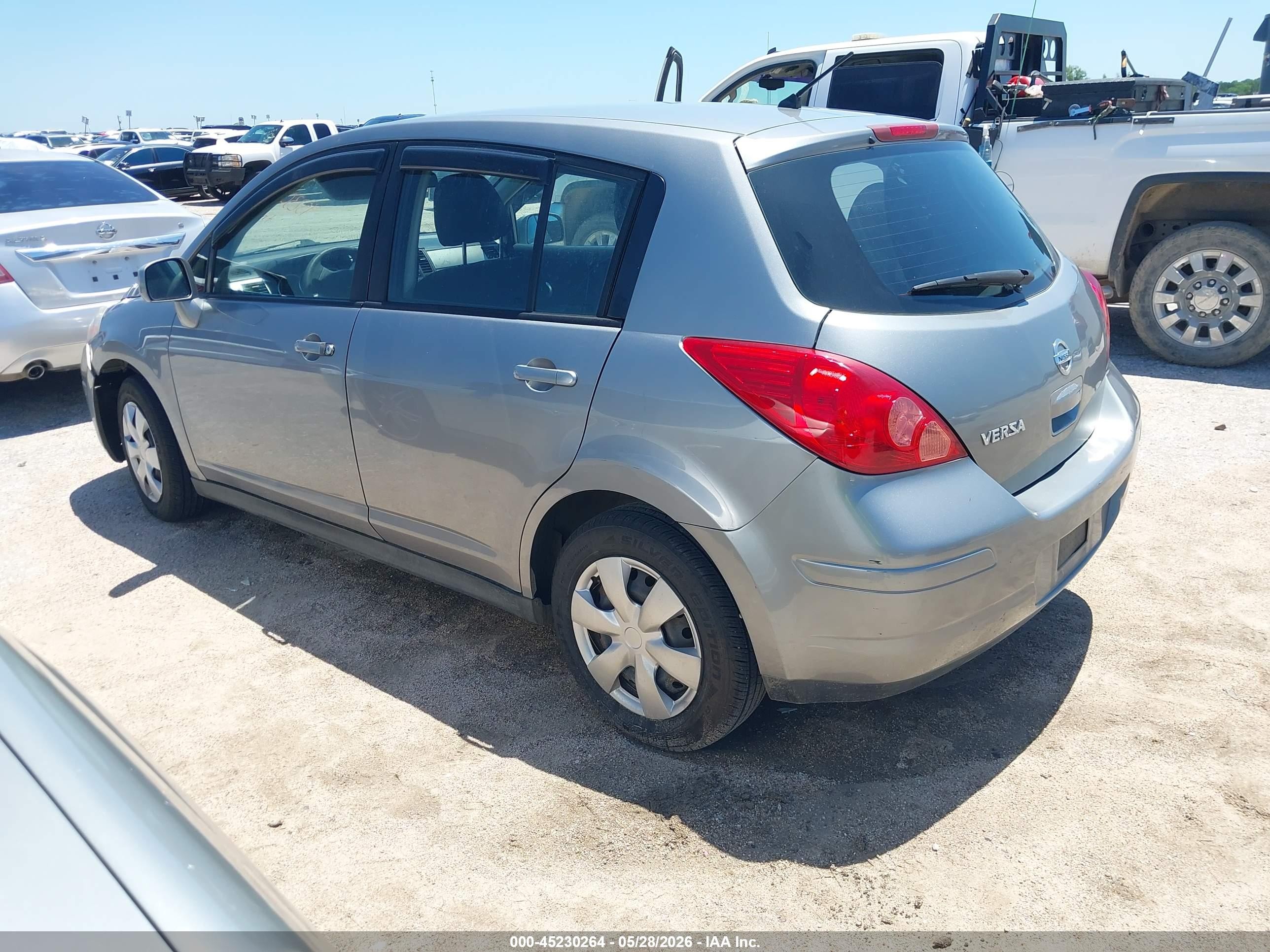 2012 Nissan Versa 1.8 S Silver vin: 3N1BC1CP7CK249555