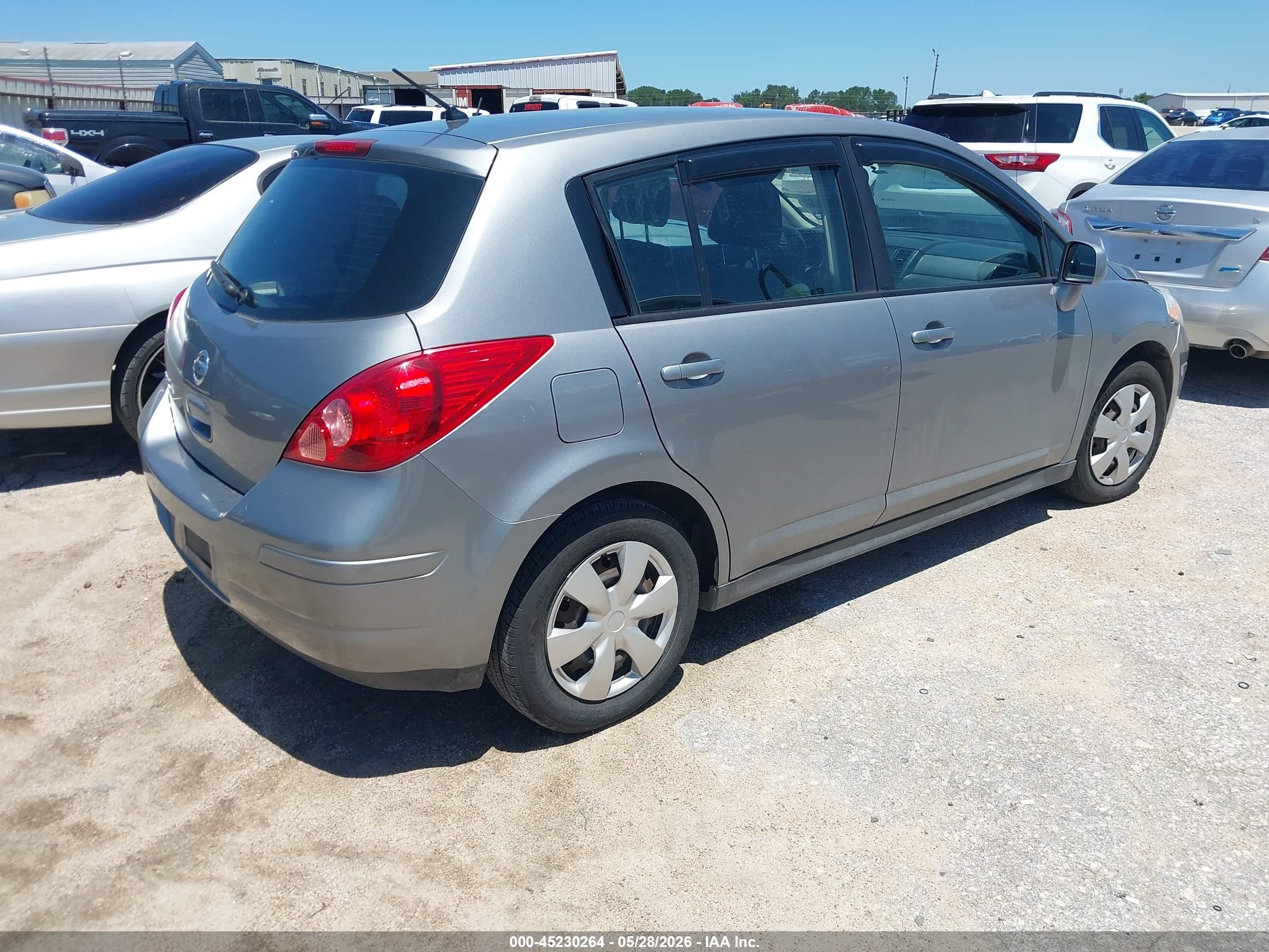 2012 Nissan Versa 1.8 S Silver vin: 3N1BC1CP7CK249555