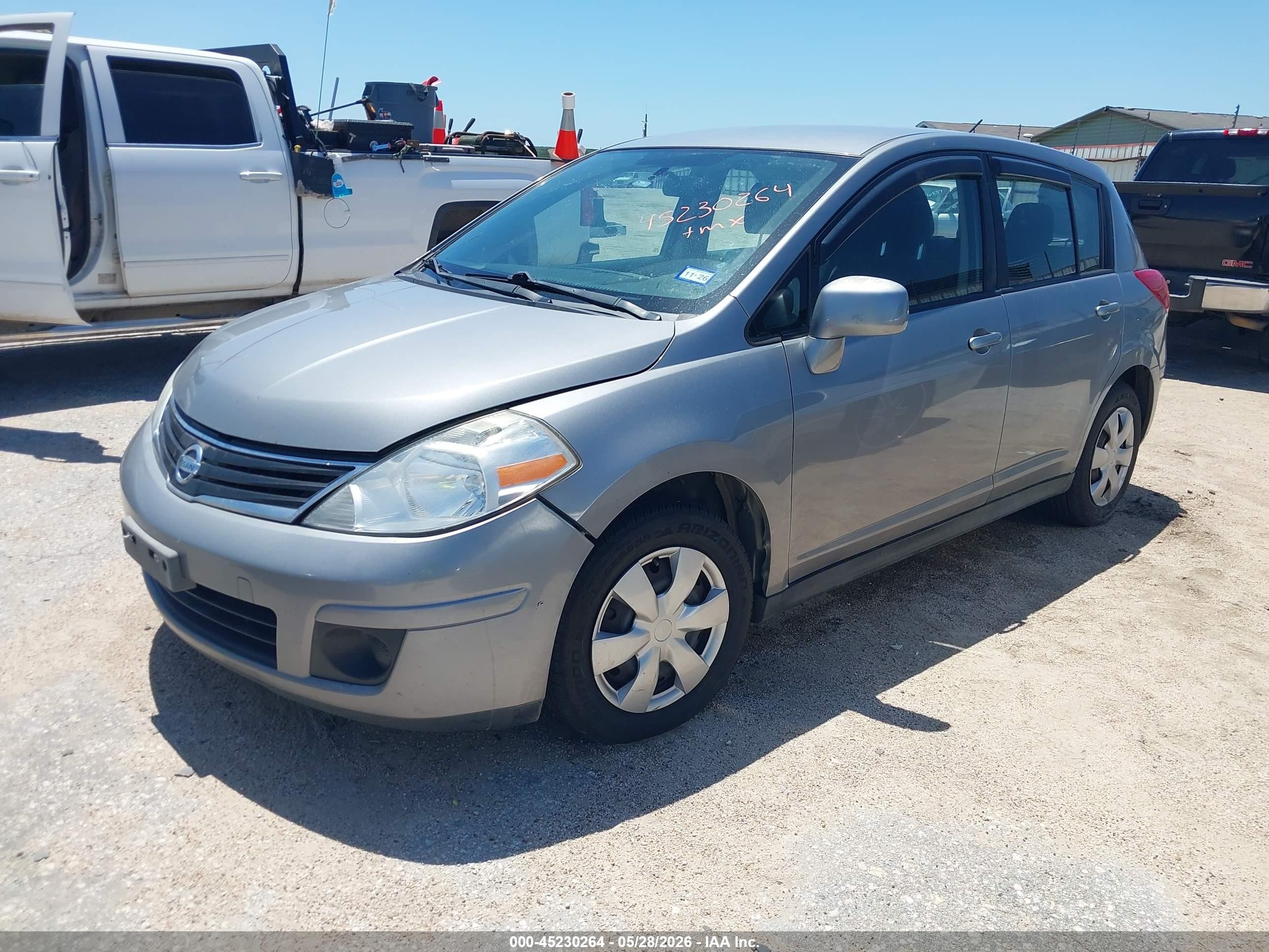 2012 Nissan Versa 1.8 S Silver vin: 3N1BC1CP7CK249555