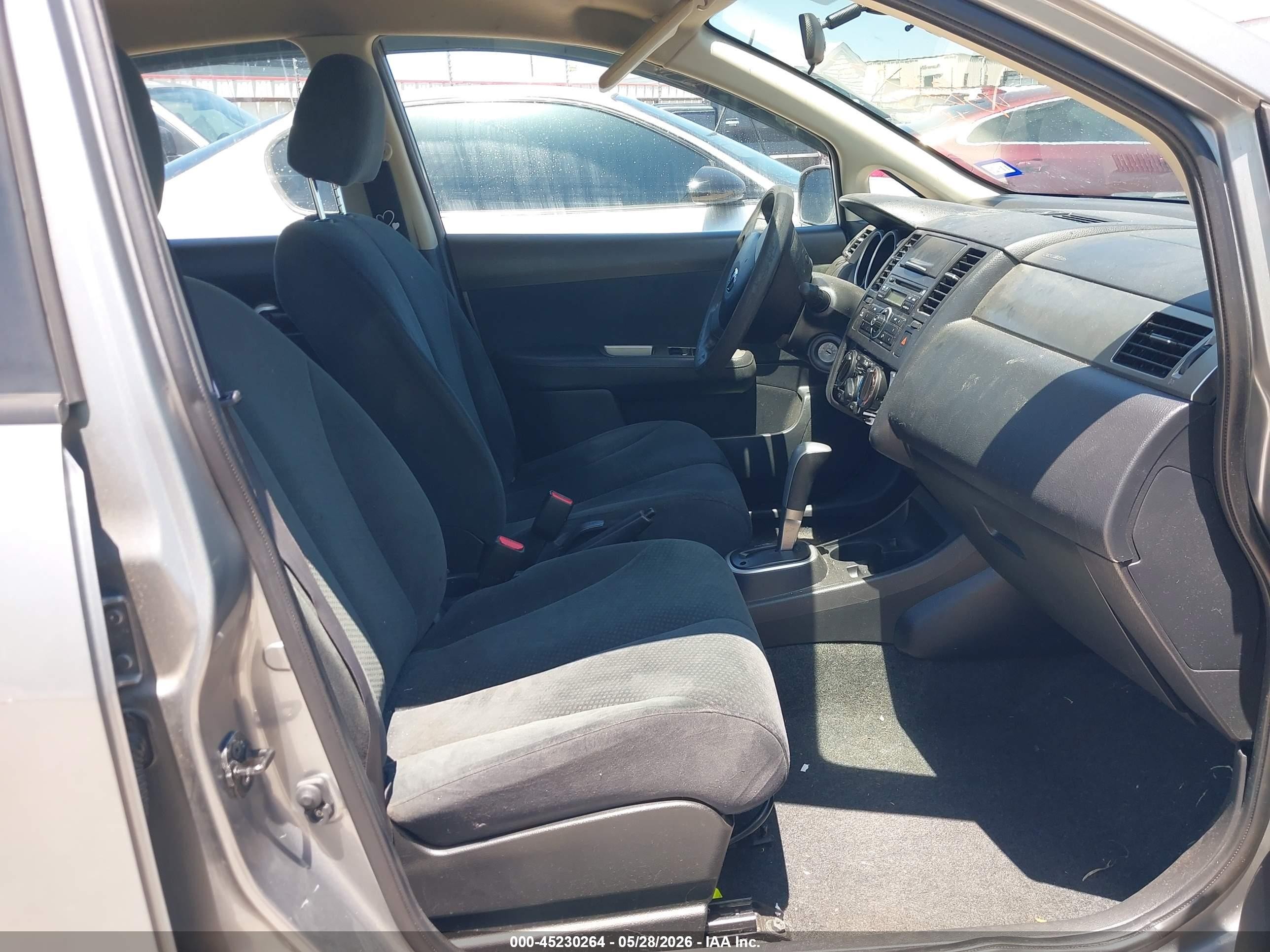 2012 Nissan Versa 1.8 S Silver vin: 3N1BC1CP7CK249555