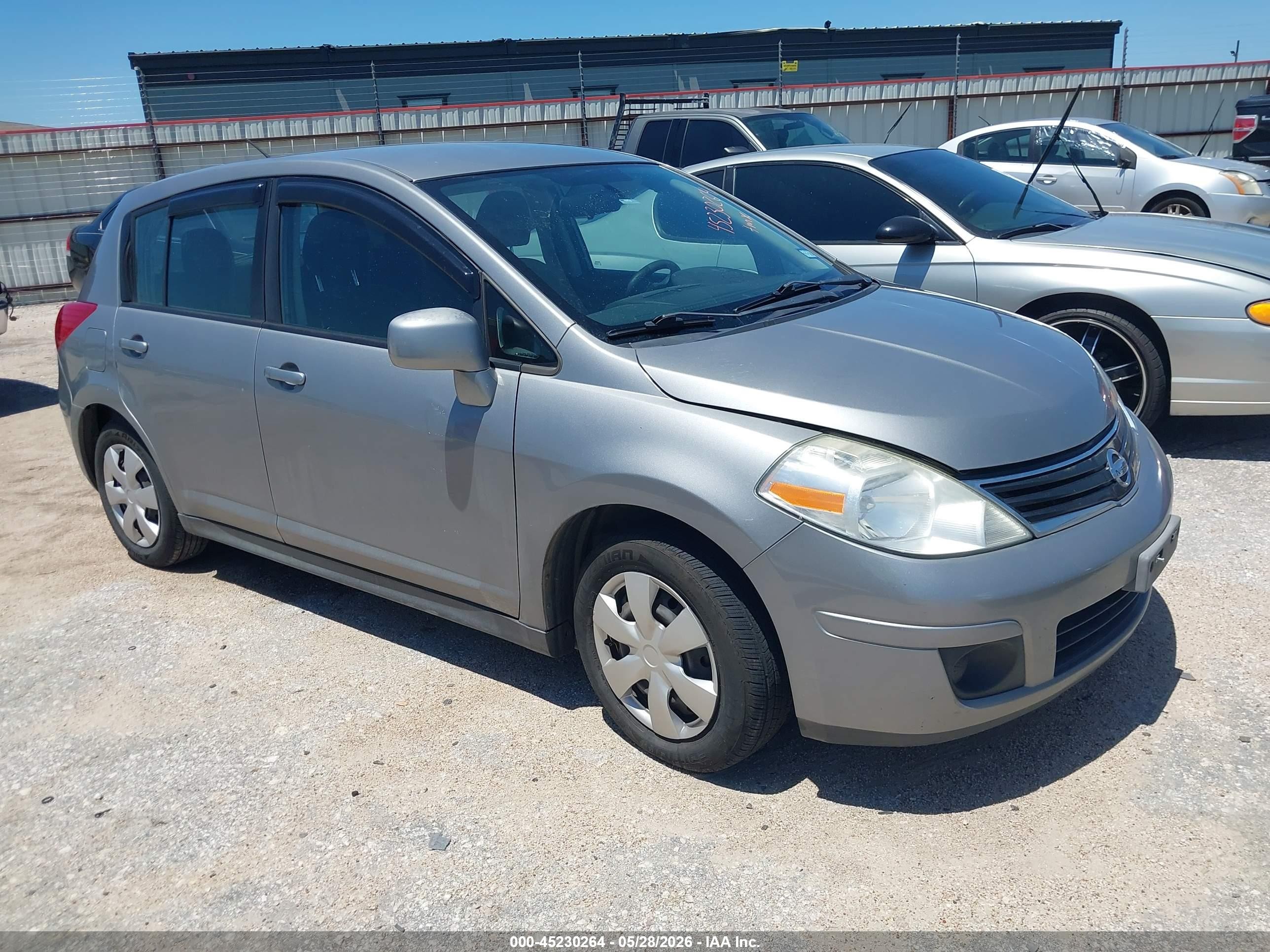 2012 Nissan Versa 1.8 S Silver vin: 3N1BC1CP7CK249555