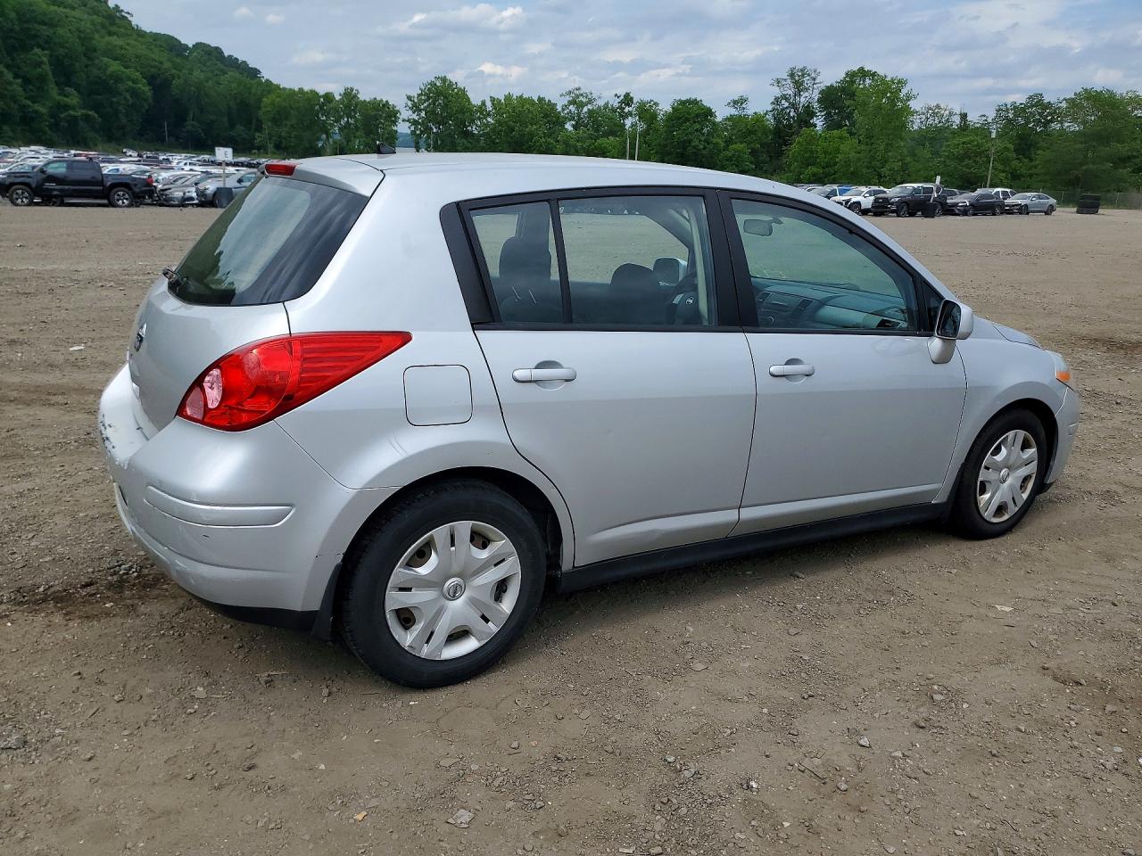 2012 Nissan Versa 1.8 S Silver vin: 3N1BC1CP7CK272348