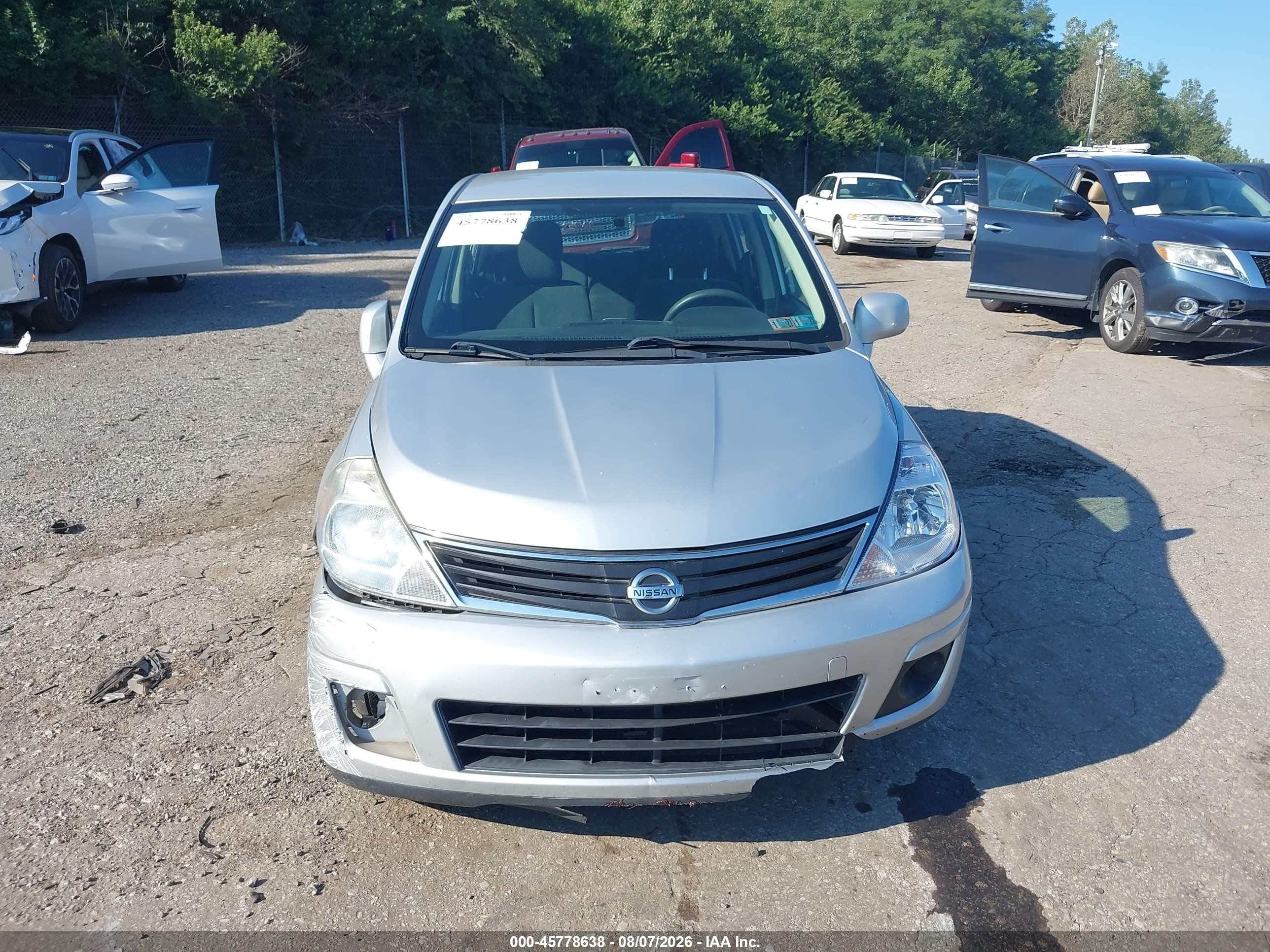 2012 Nissan Versa 1.8 S Silver vin: 3N1BC1CP7CK280918