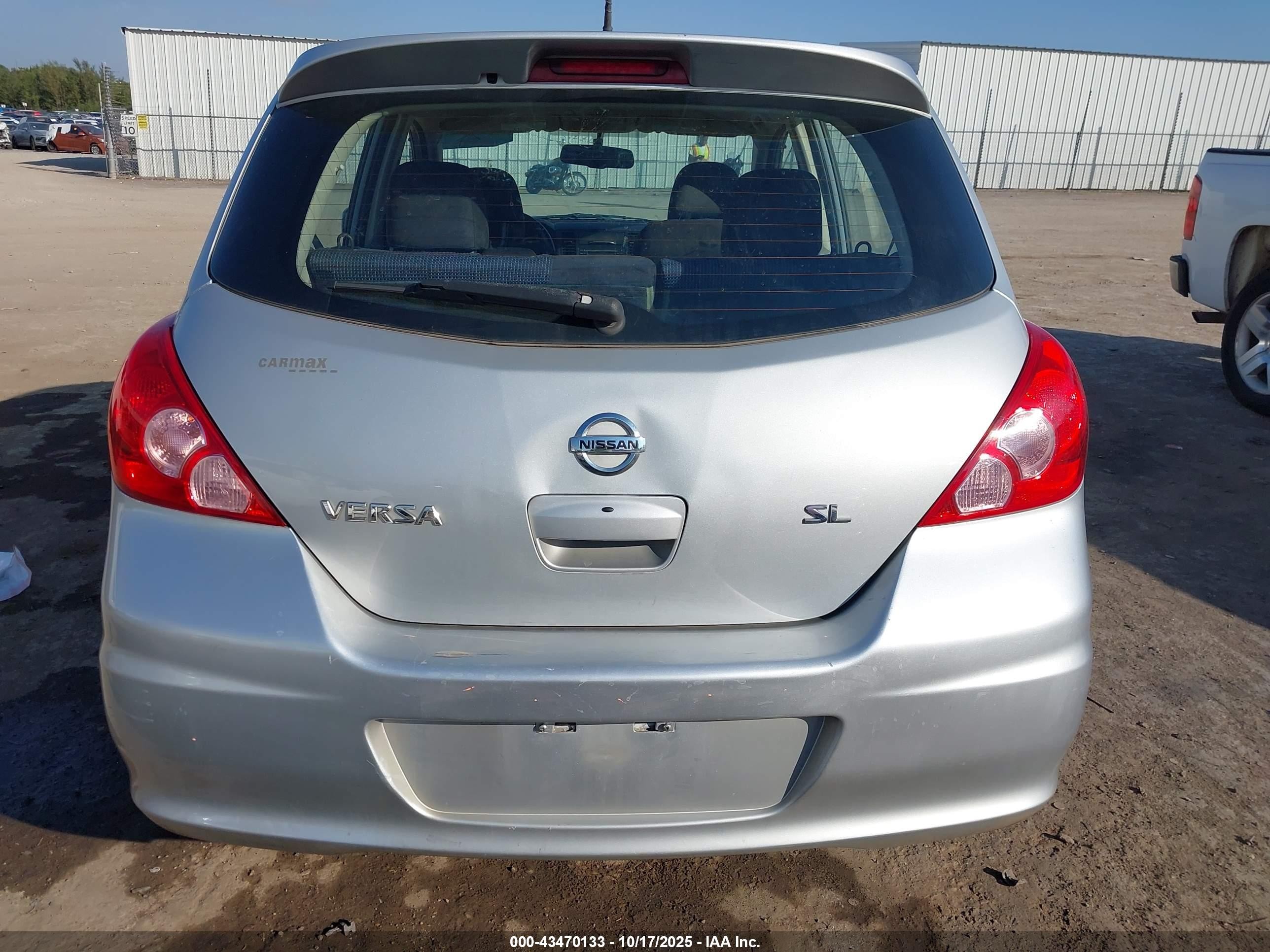 2012 Nissan Versa 1.8 Sl Silver vin: 3N1BC1CP7CK292759