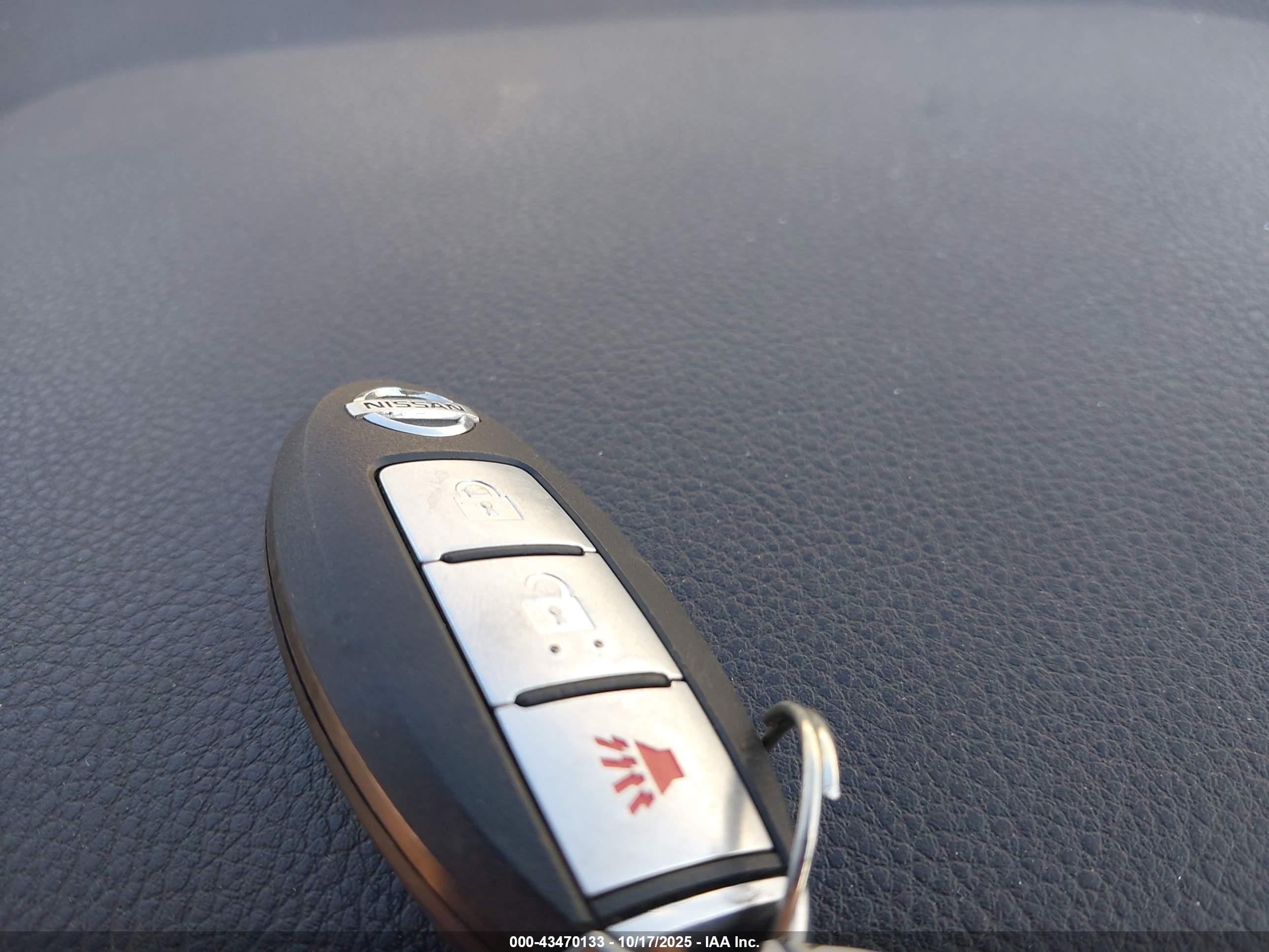 2012 Nissan Versa 1.8 Sl Silver vin: 3N1BC1CP7CK292759