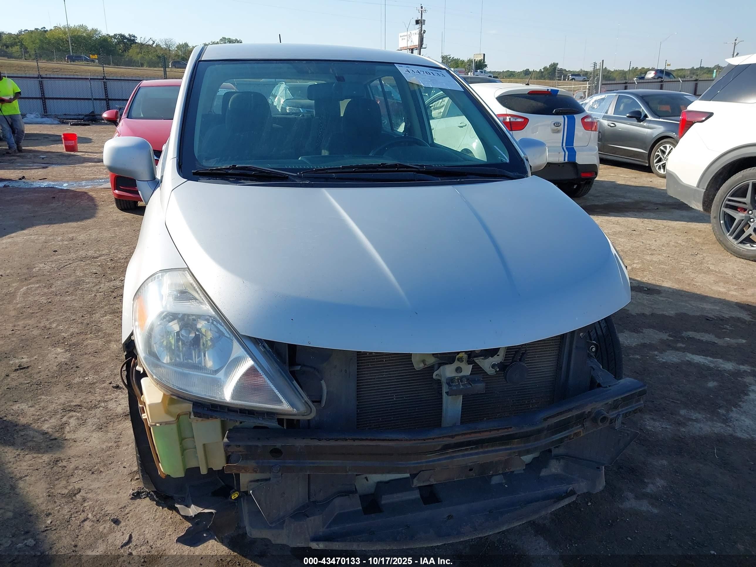 2012 Nissan Versa 1.8 Sl Silver vin: 3N1BC1CP7CK292759