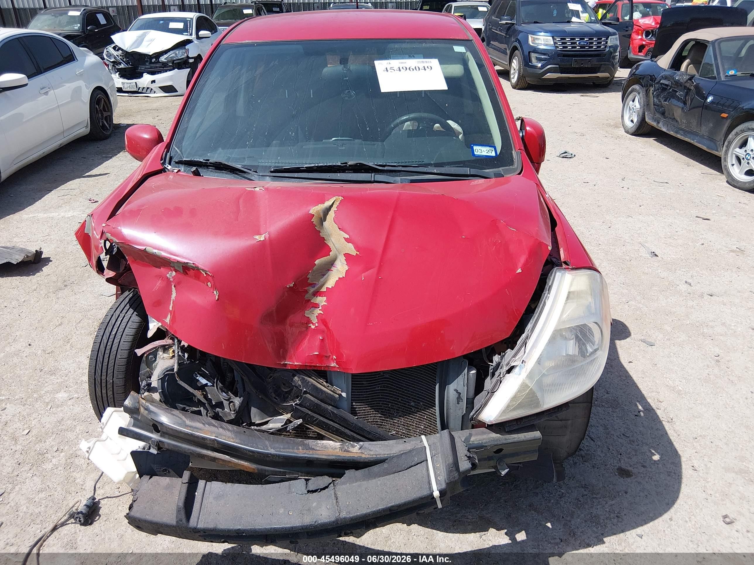 2012 Nissan Versa 1.8 S Red vin: 3N1BC1CP7CK813012