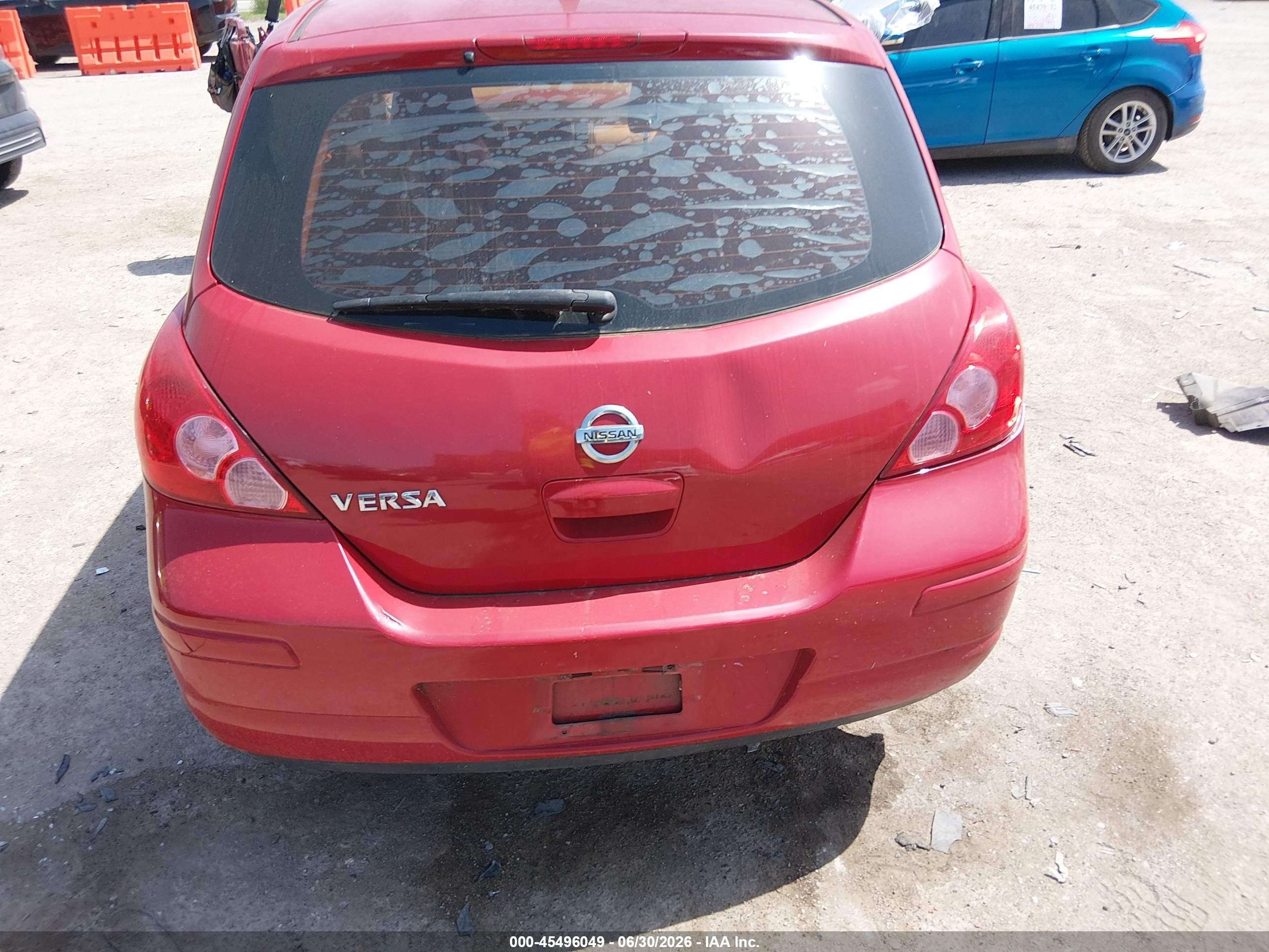 2012 Nissan Versa 1.8 S Red vin: 3N1BC1CP7CK813012