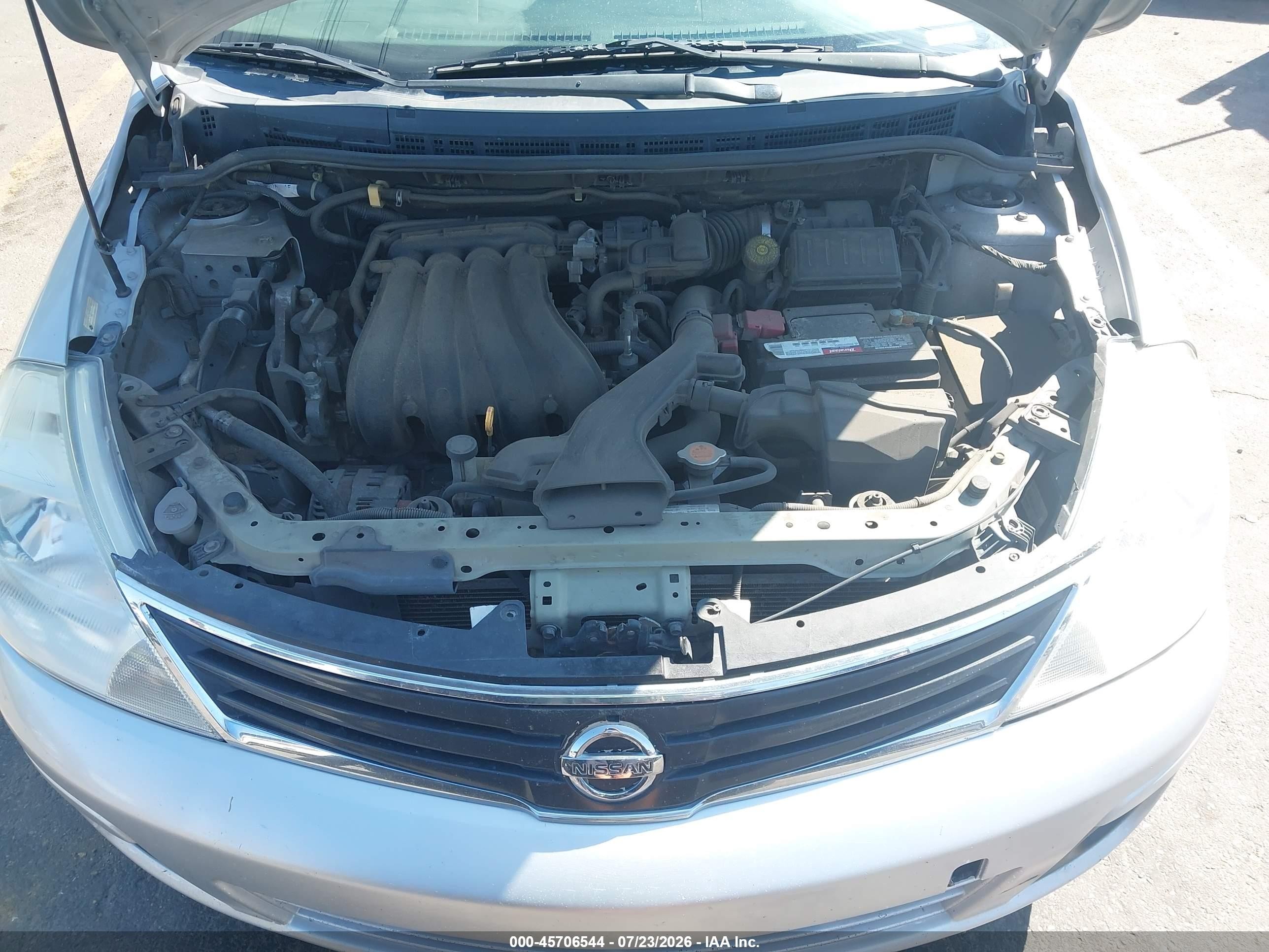 2012 Nissan Versa 1.8 S Silver vin: 3N1BC1CP7CK813995