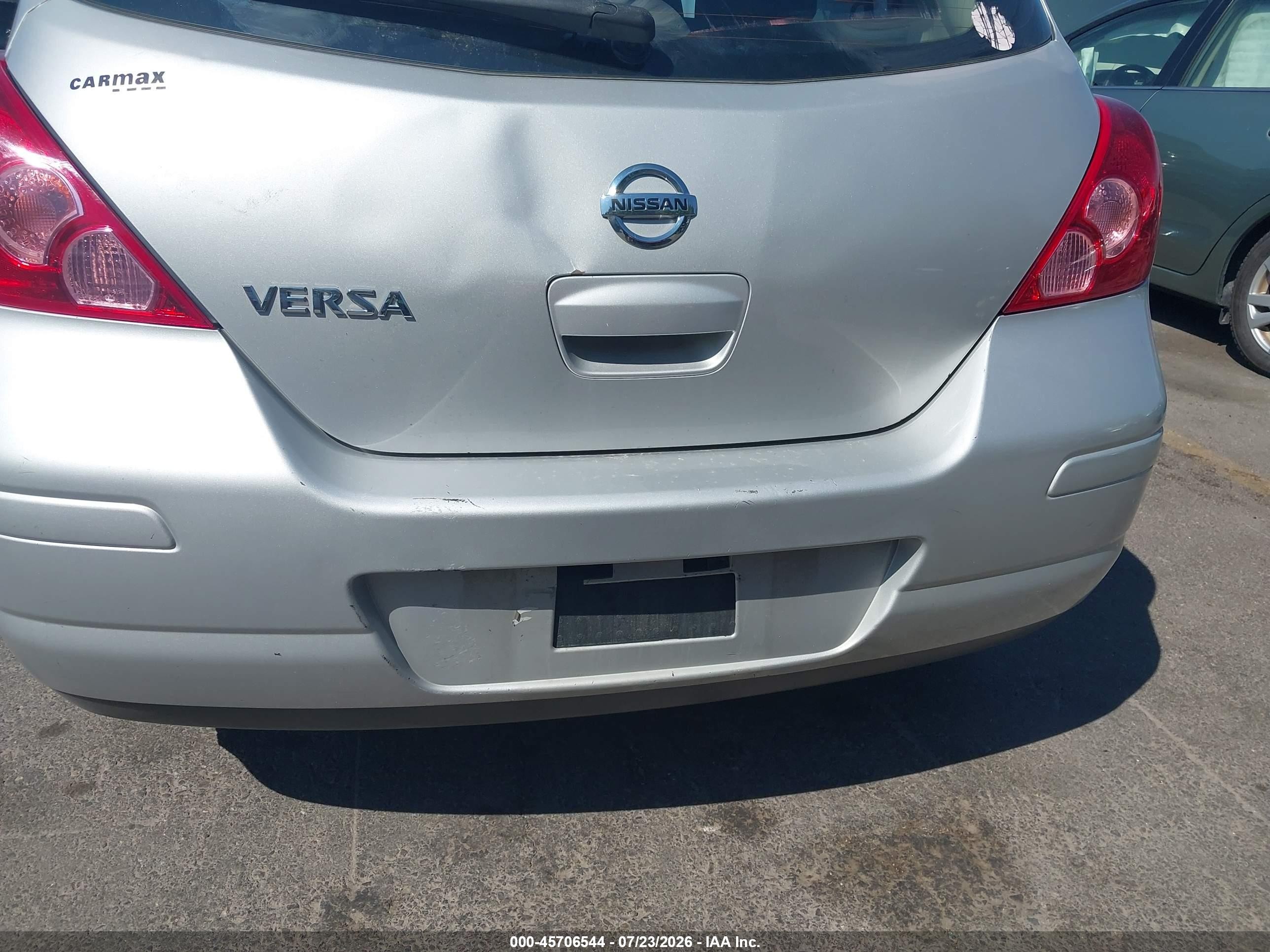 2012 Nissan Versa 1.8 S Silver vin: 3N1BC1CP7CK813995