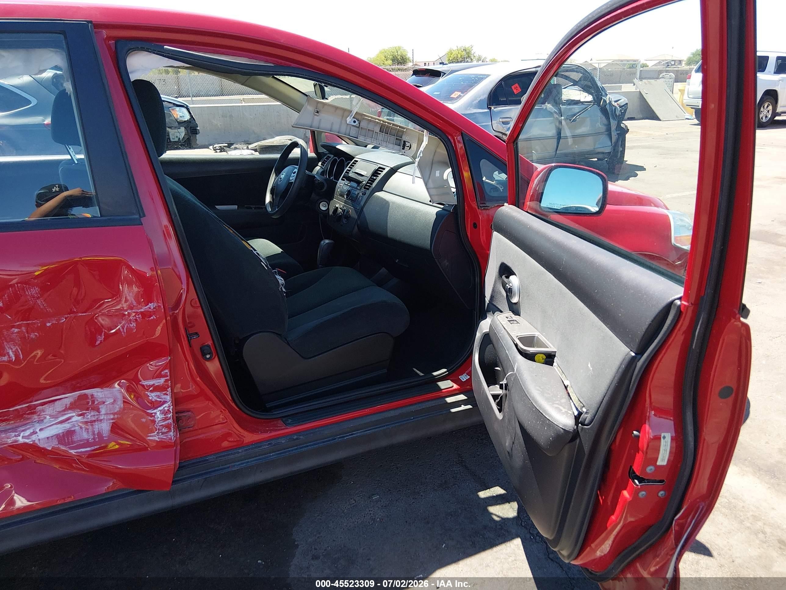 2012 Nissan Versa 1.8 S Red vin: 3N1BC1CP7CL369253