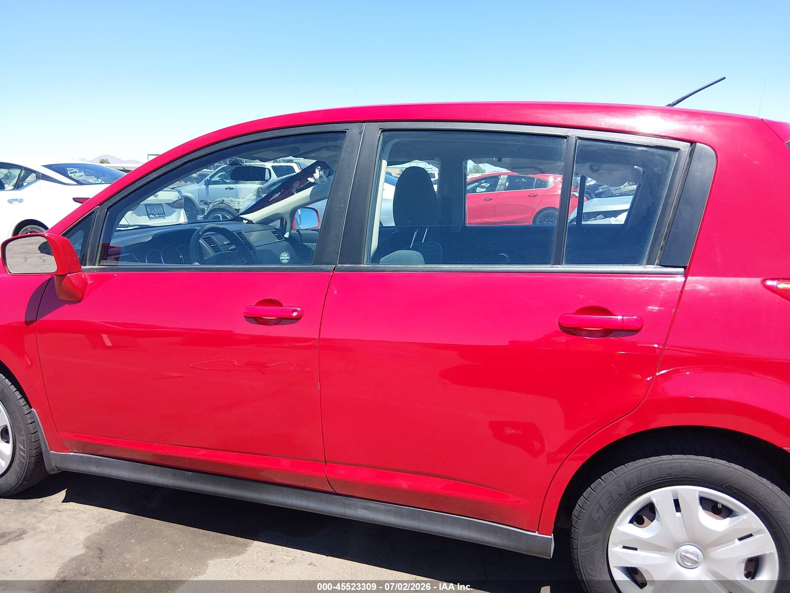 2012 Nissan Versa 1.8 S Red vin: 3N1BC1CP7CL369253