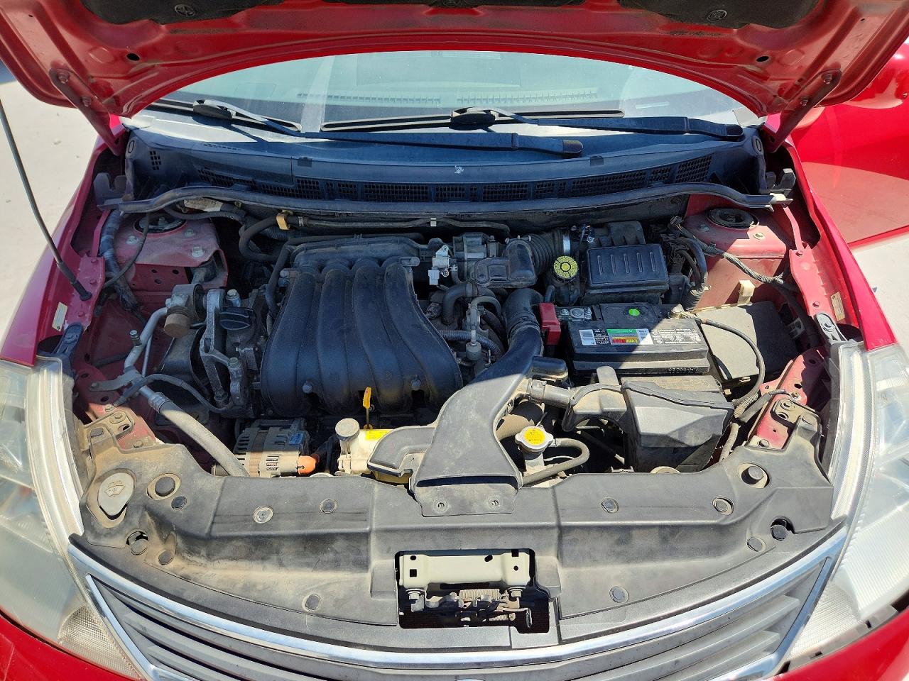 2012 Nissan Versa 1.8 S Красный vin: 3N1BC1CP7CL372329