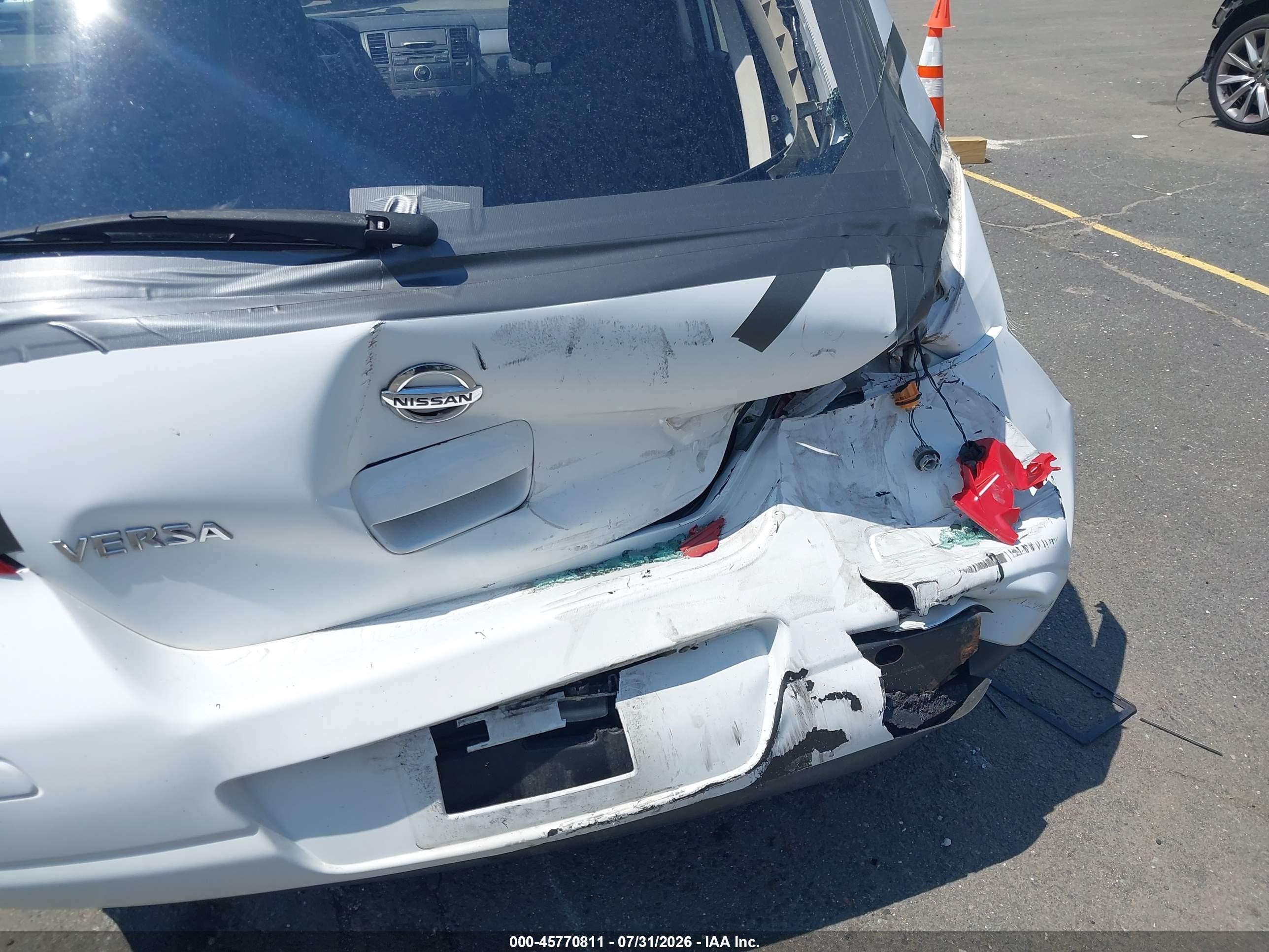 2012 Nissan Versa 1.8 S White vin: 3N1BC1CP7CL373805