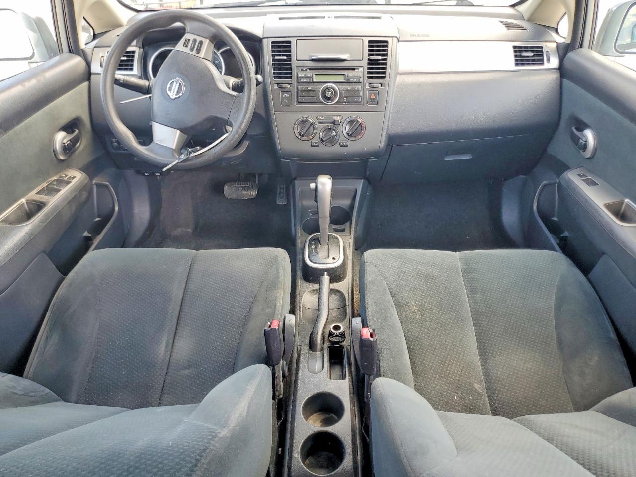 2010 Nissan Versa 1.8 S Silver vin: 3N1BC1CP8AL372496