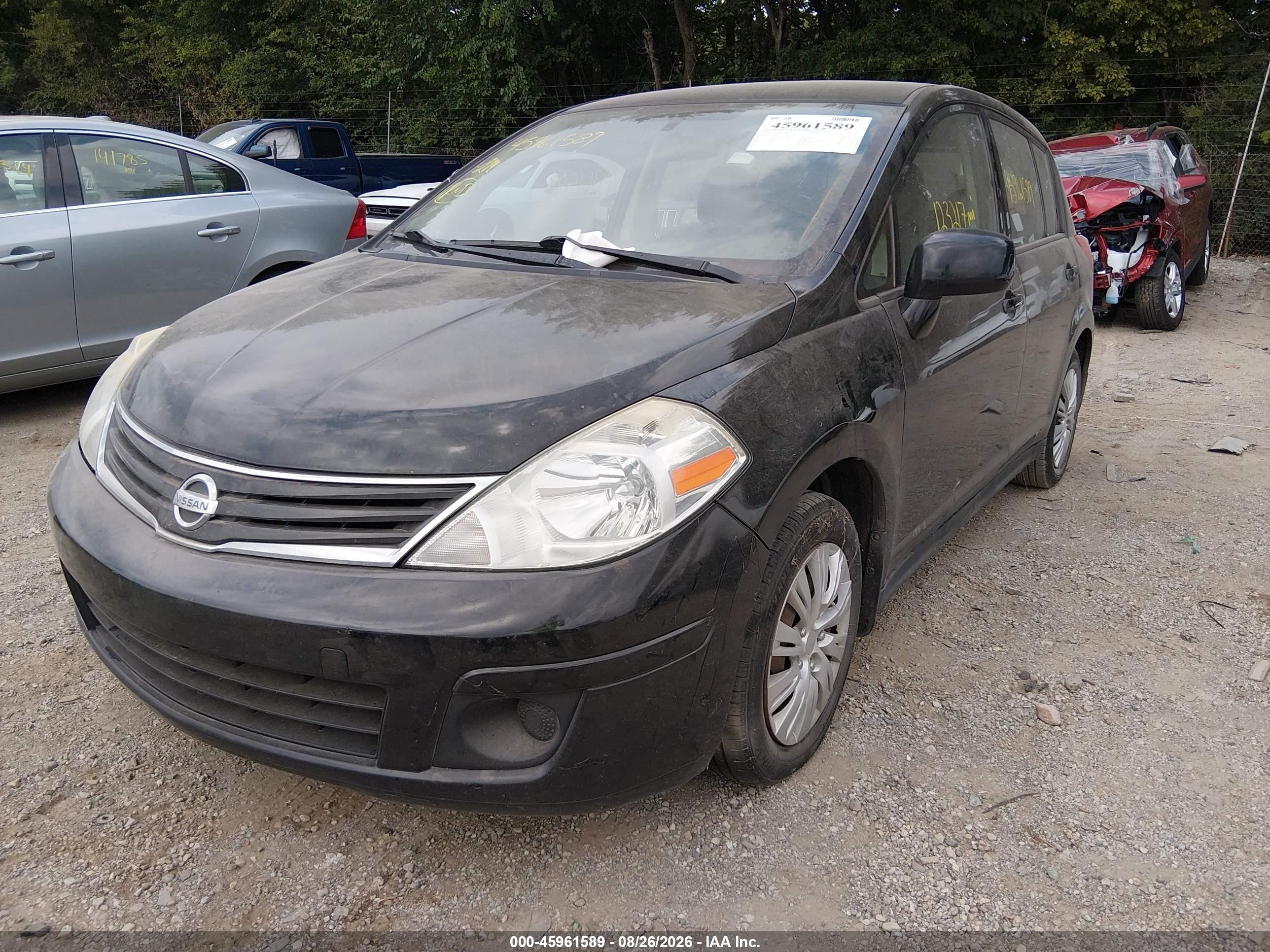 2010 Nissan Versa 1.8s Черный vin: 3N1BC1CP8AL400068