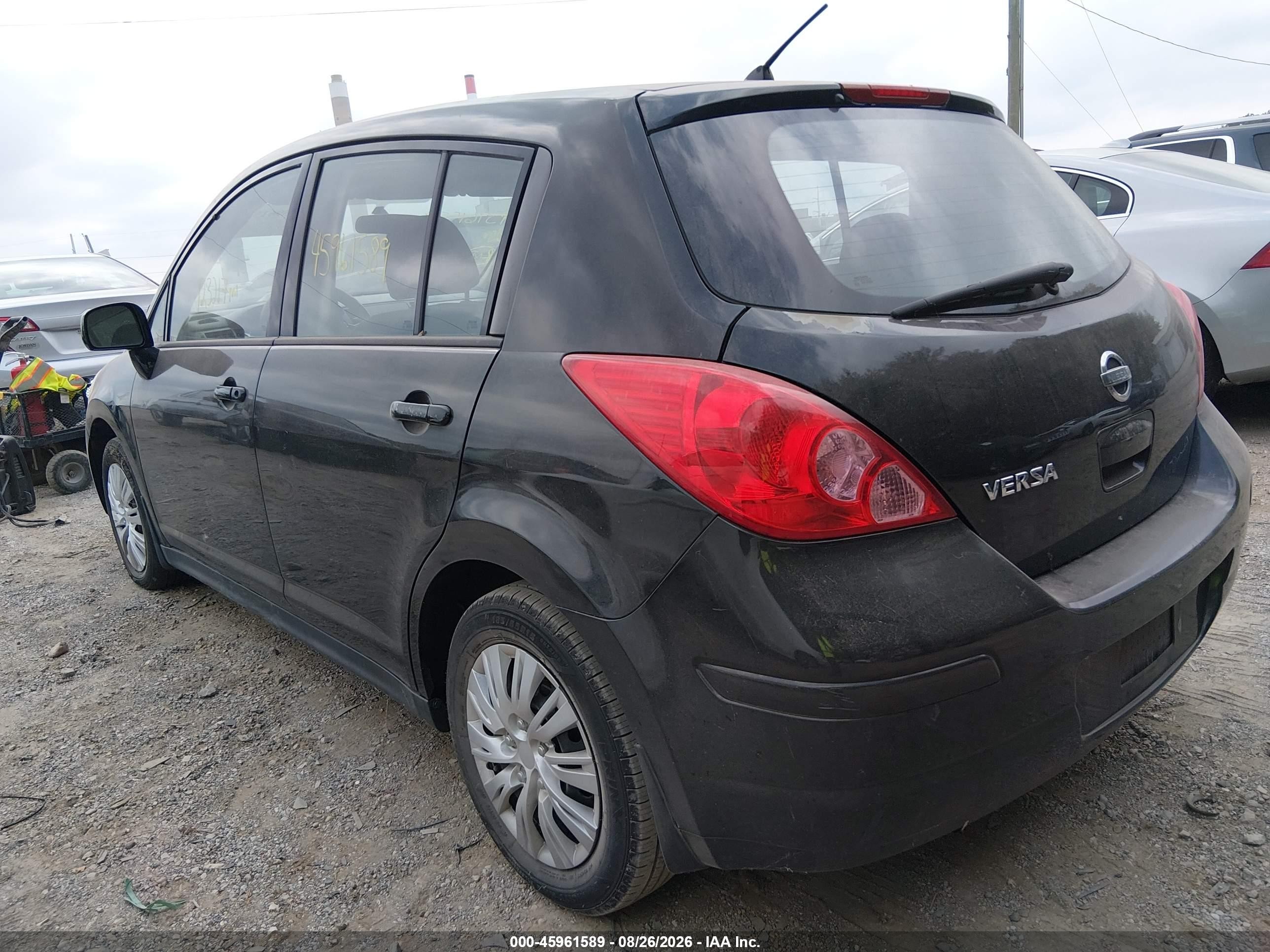 2010 Nissan Versa 1.8s Черный vin: 3N1BC1CP8AL400068