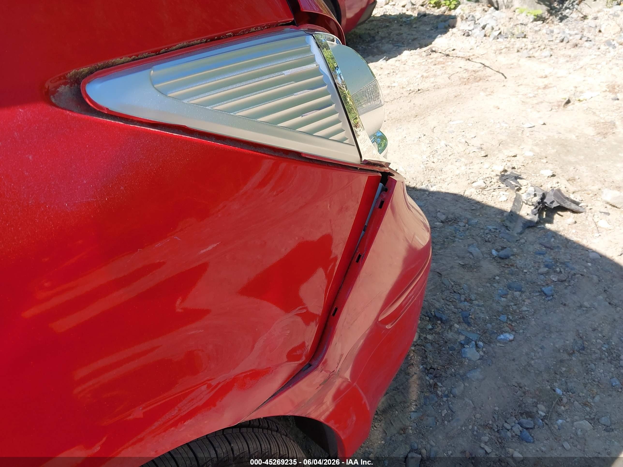 2010 Nissan Versa 1.8s Red vin: 3N1BC1CP8AL416092