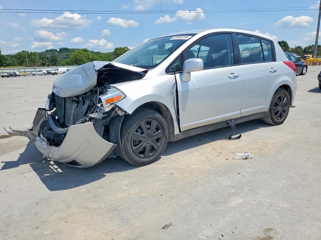 2011 Nissan Versa 1.8 S Silver vin: 3N1BC1CP8BL363492