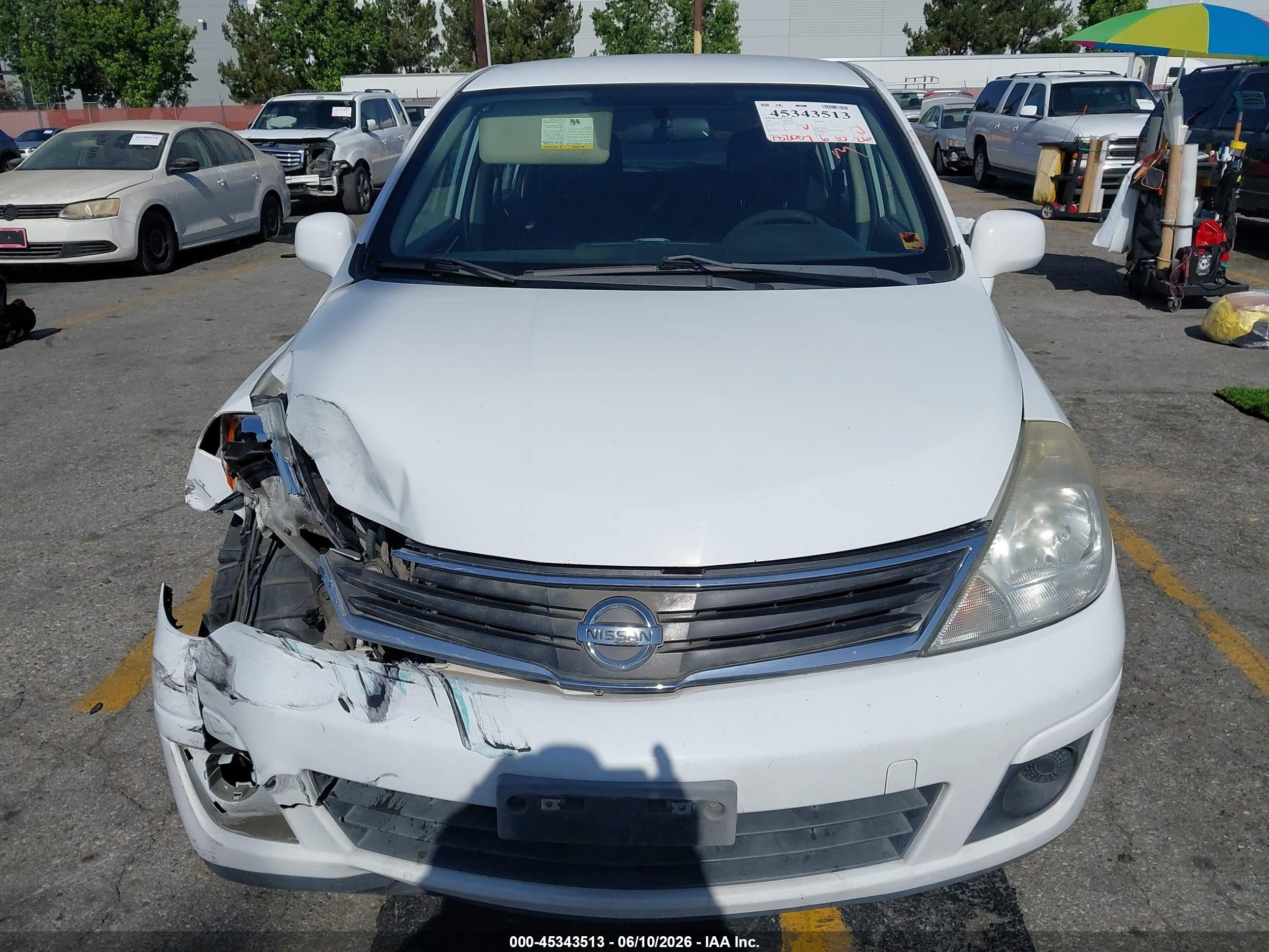 2011 Nissan Versa 1.8s White vin: 3N1BC1CP8BL442452