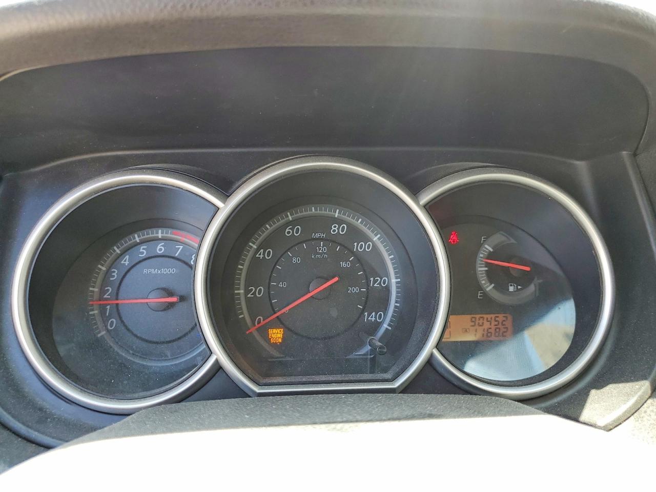 2011 Nissan Versa Красный vin: 3N1BC1CP8BL447215