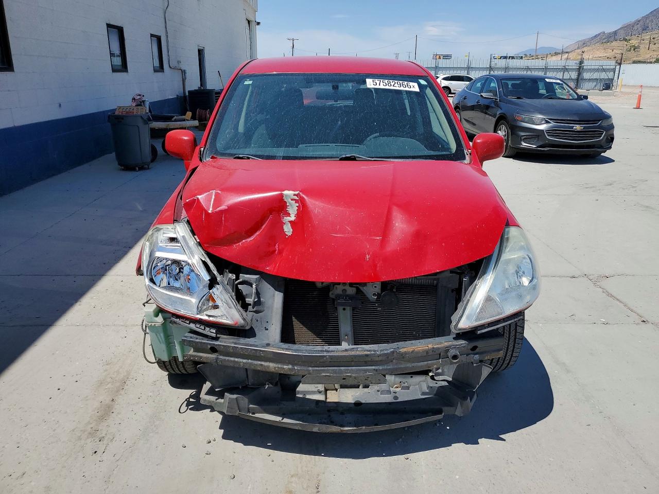 2011 Nissan Versa Красный vin: 3N1BC1CP8BL447215