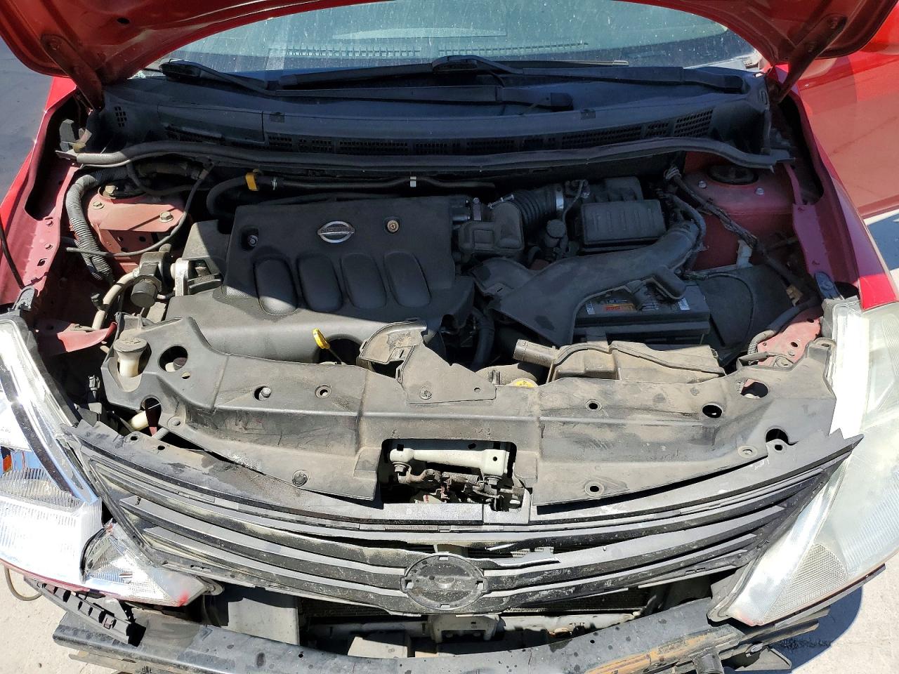 2011 Nissan Versa Красный vin: 3N1BC1CP8BL447215