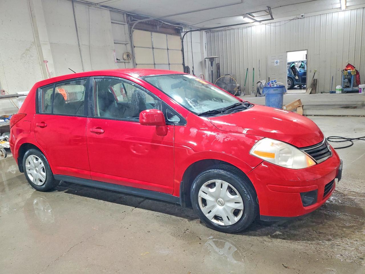 2011 Nissan Versa 1.8 S Red vin: 3N1BC1CP8BL511222