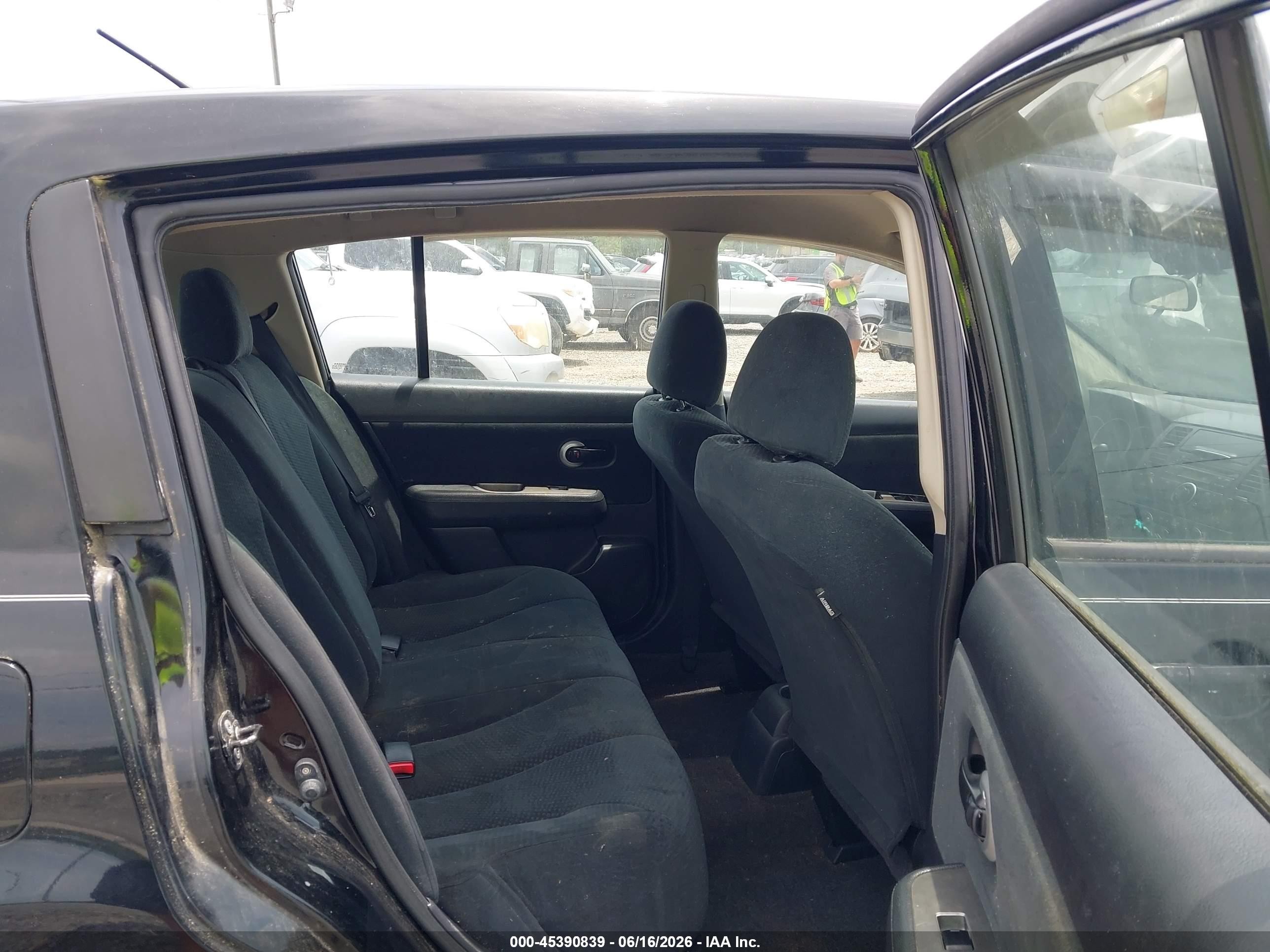 2011 Nissan Versa 1.8s Black vin: 3N1BC1CP8BL515867